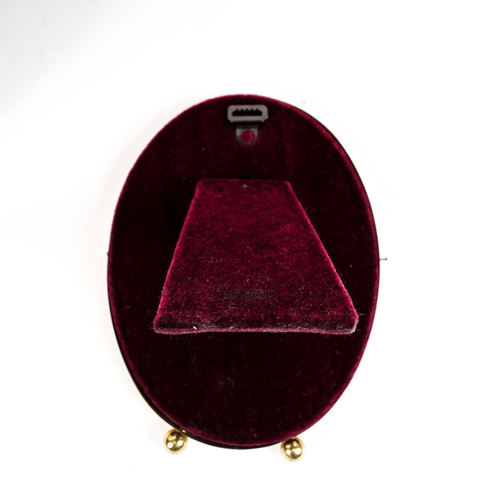 Collection of Gold Tone Metal Picture Frames