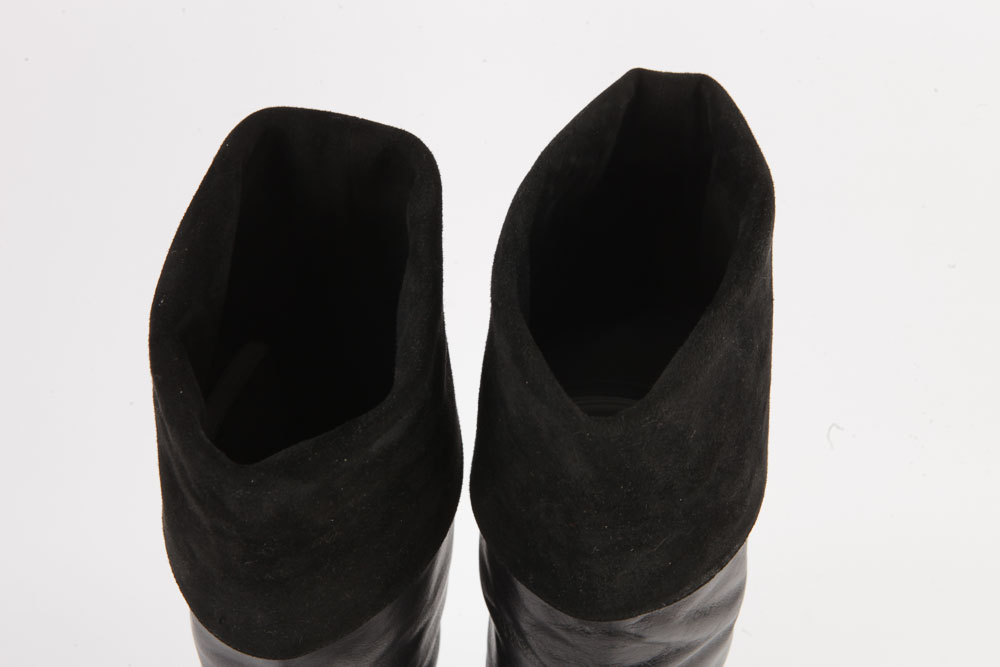 Women's Taryn Rose Black Leather Boots