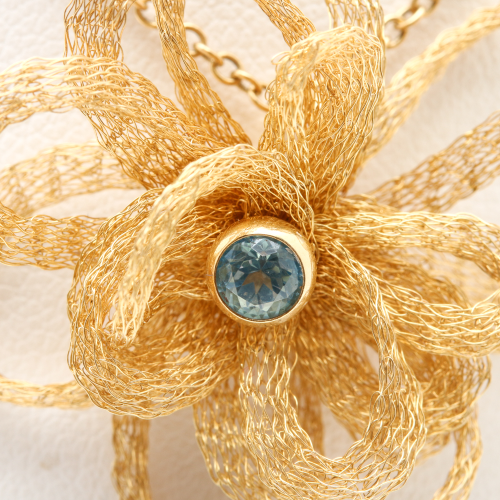 14K Yellow Gold Blue Topaz Pendant Necklace