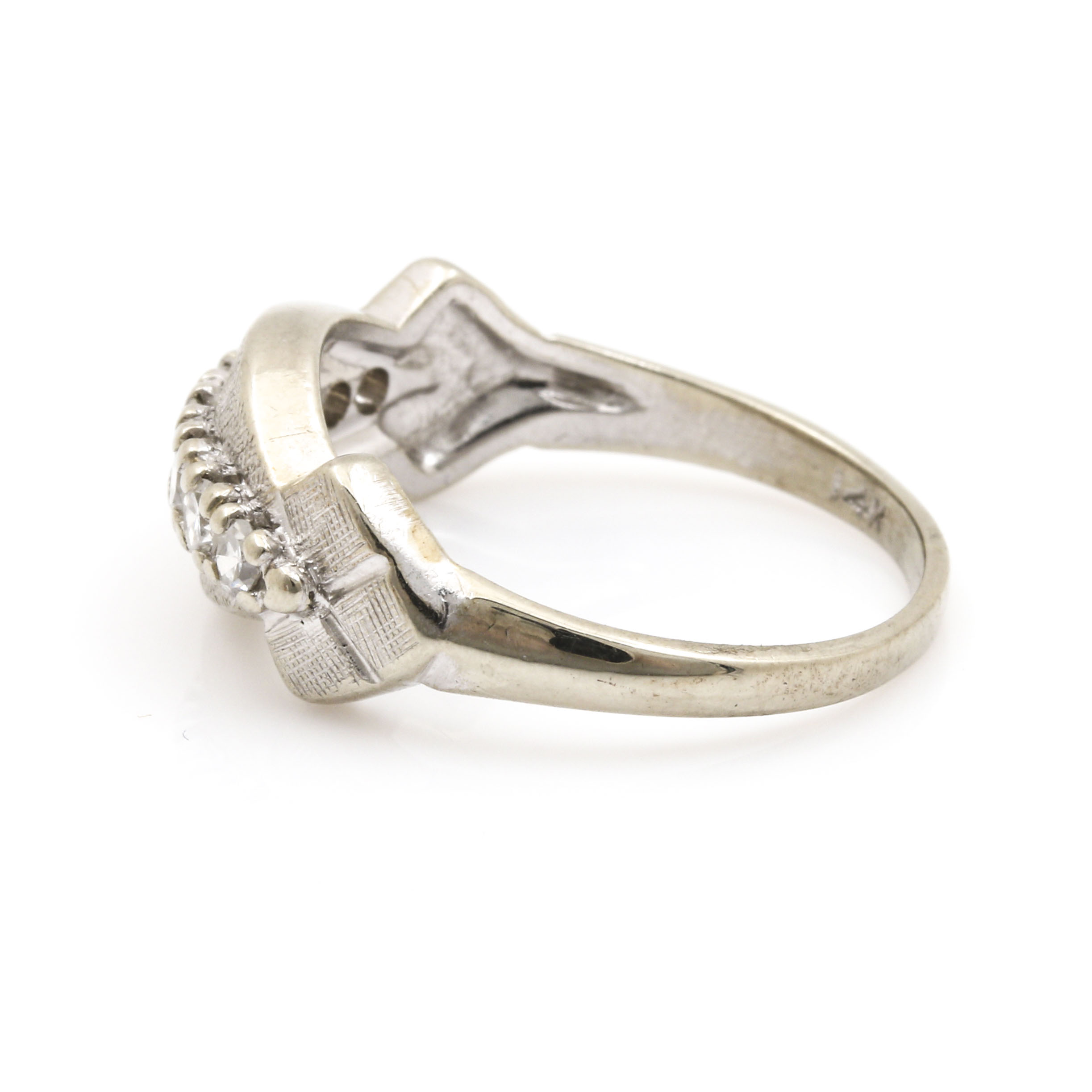 14K White Gold Diamond Ring
