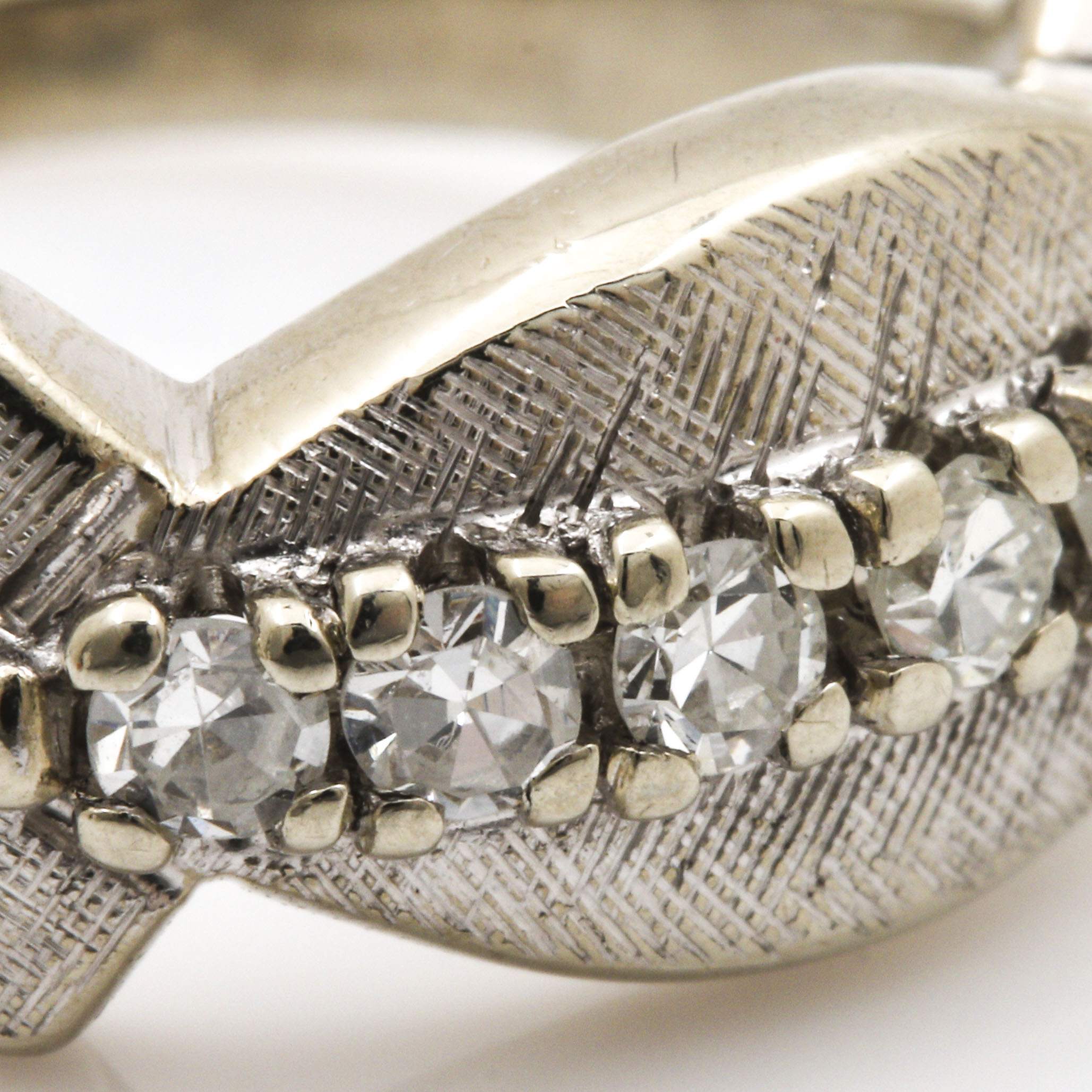 14K White Gold Diamond Ring