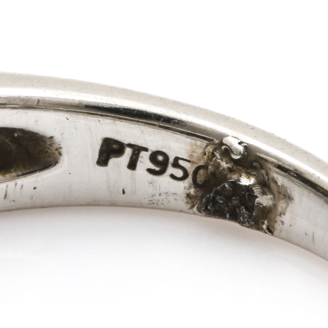 Platinum 0.88 CTW Diamond Ring