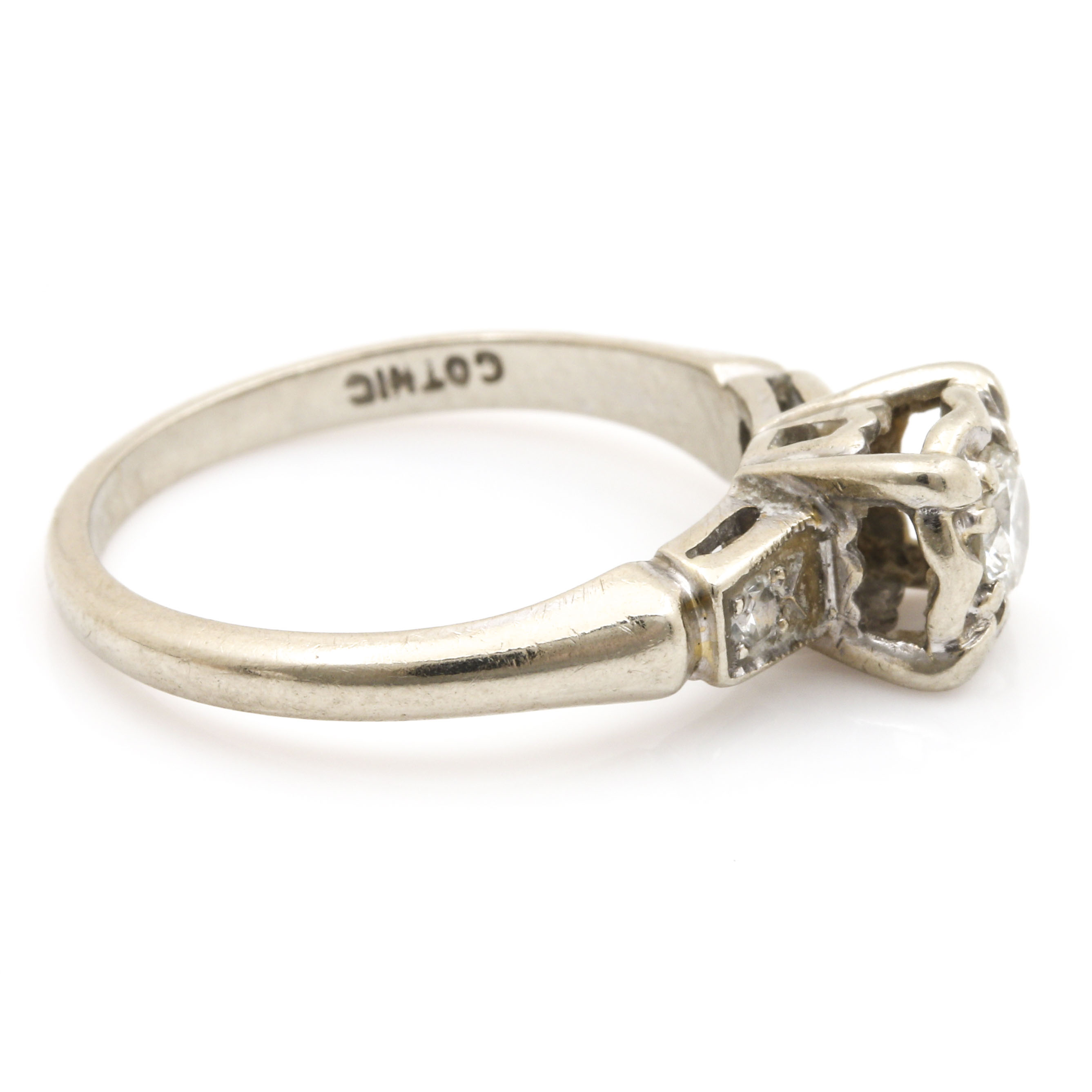 14K White Gold Diamond Ring