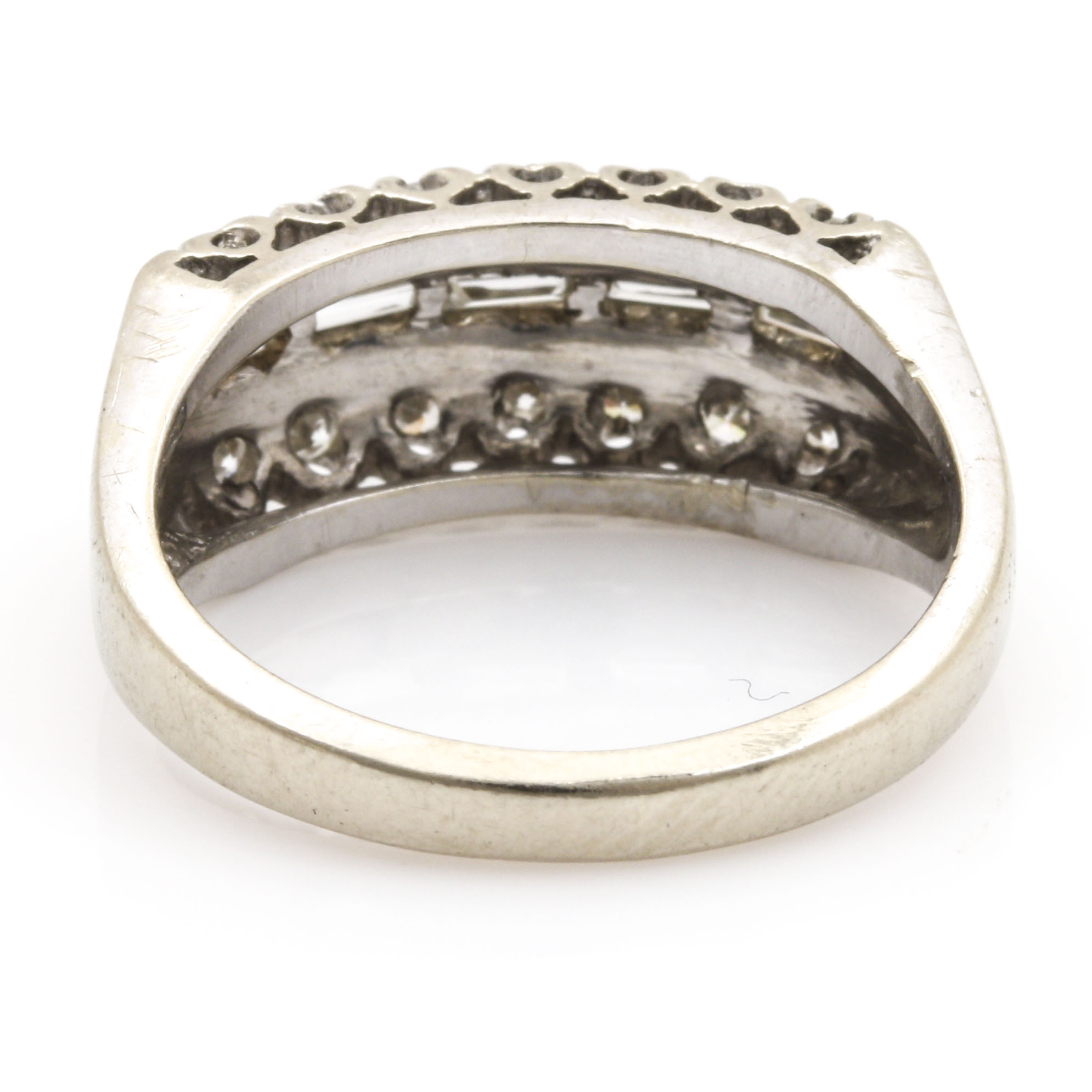 14K White Gold Diamond Ring