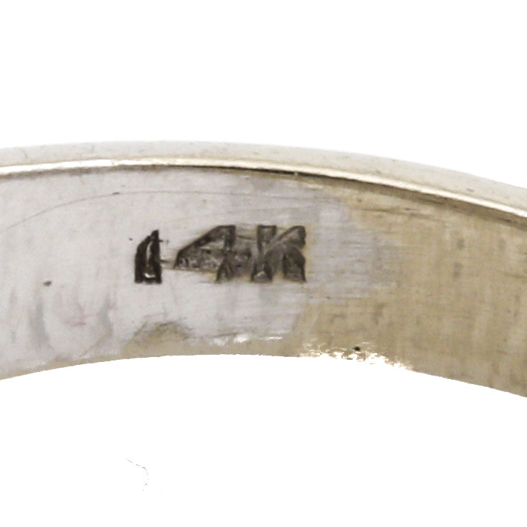 14K White Gold Diamond Ring