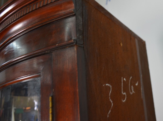Bernhardt Hepplewhite Style Mahogany Corner Cabinet
