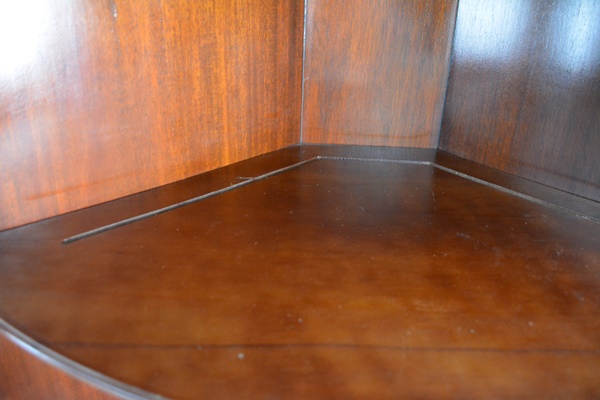 Bernhardt Hepplewhite Style Mahogany Corner Cabinet