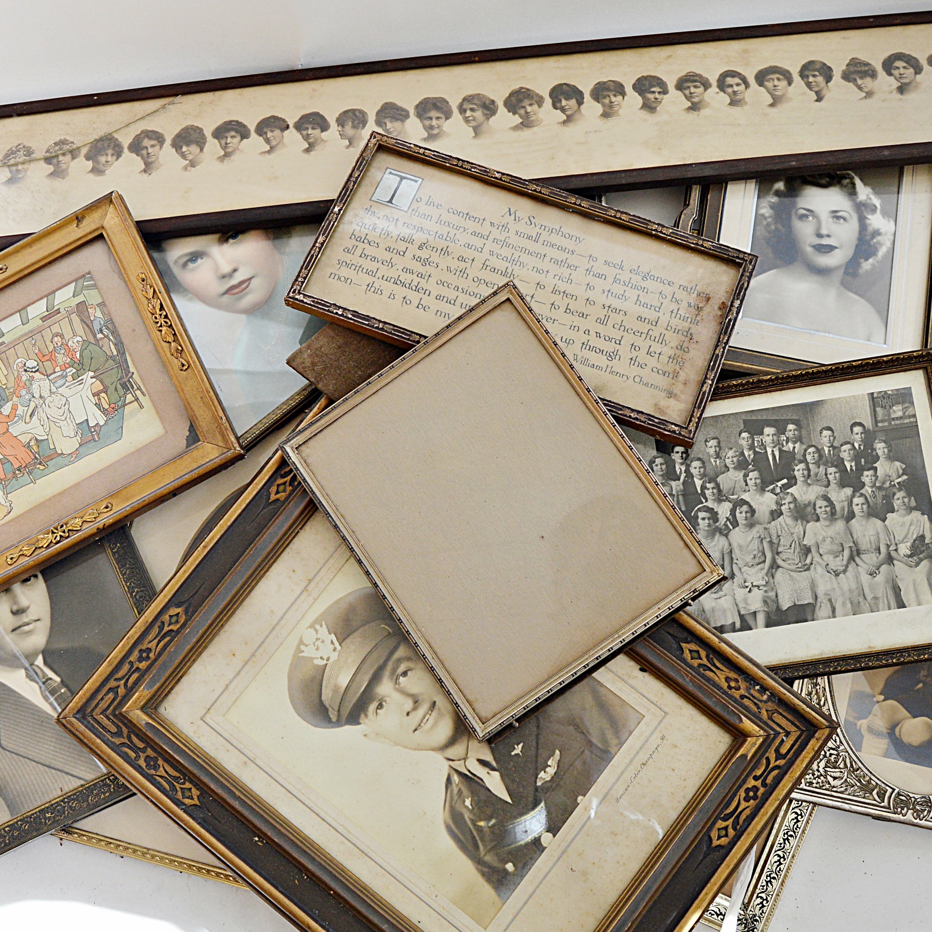 Vintage Picture Frames, Photos and Portraits