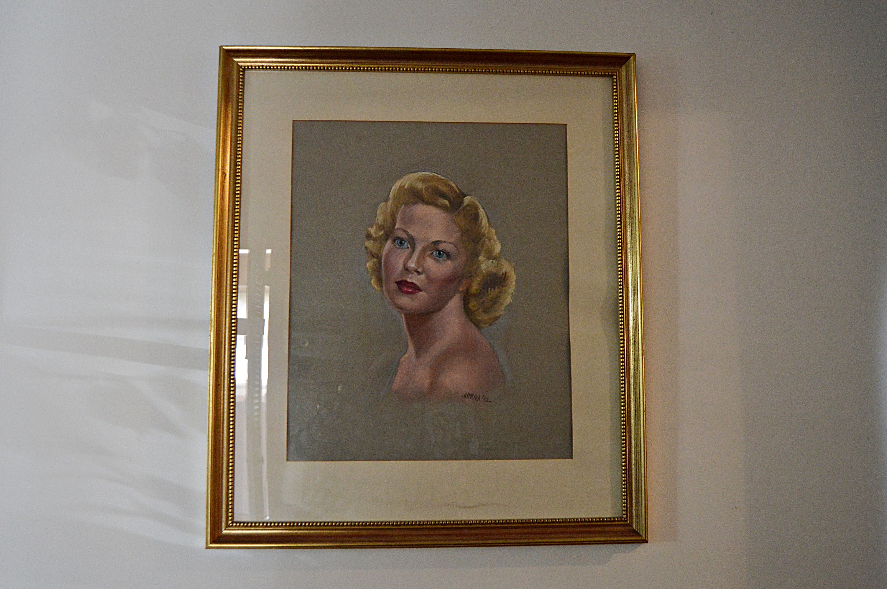 Vintage Picture Frames, Photos and Portraits