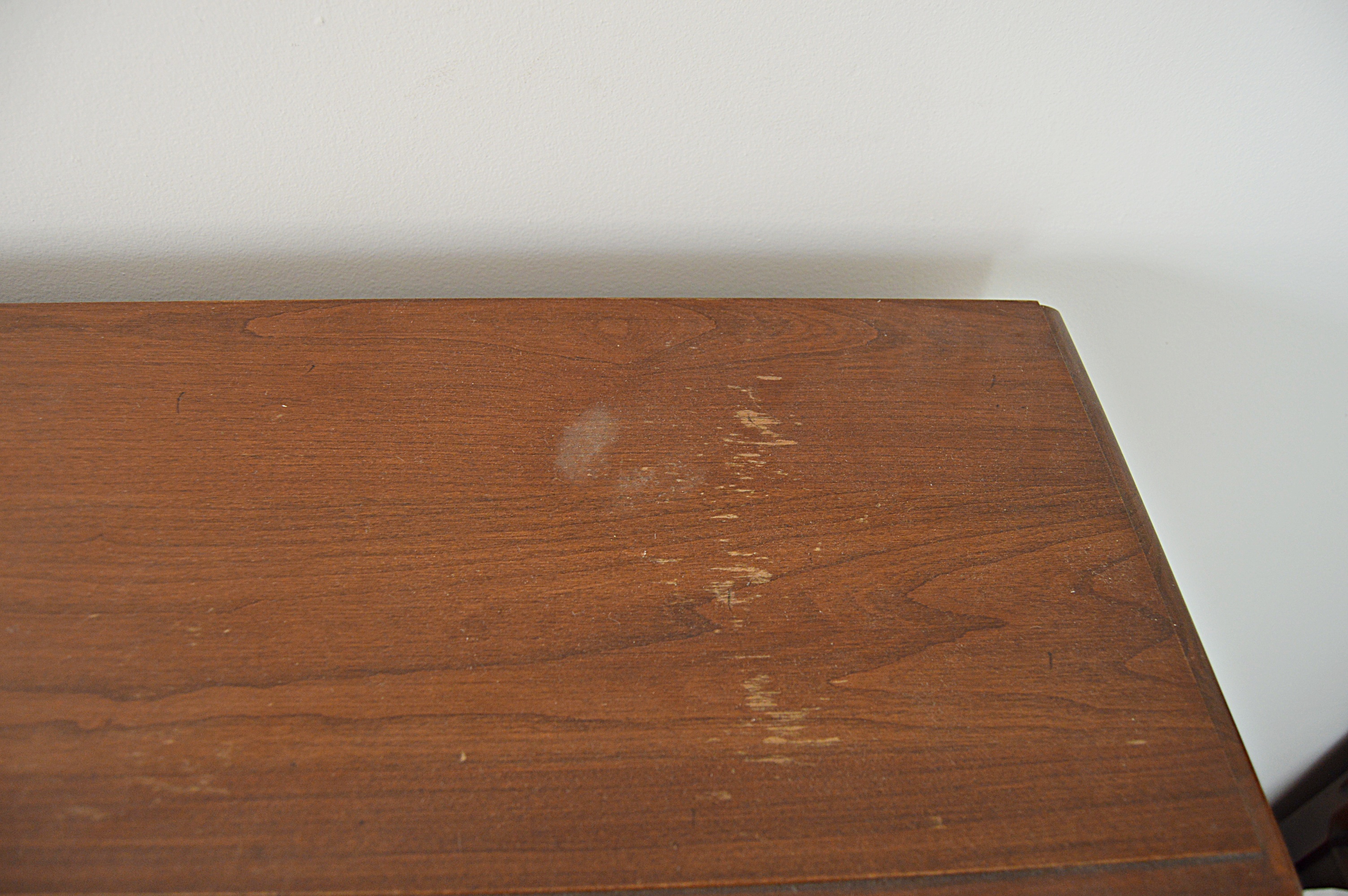 Vintage Queen Anne Secretariat