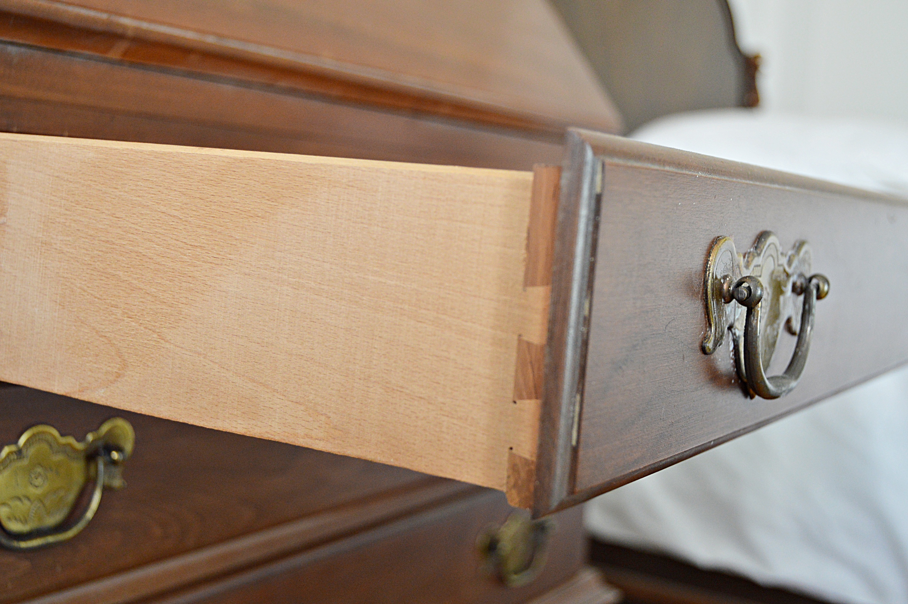 Vintage Queen Anne Secretariat