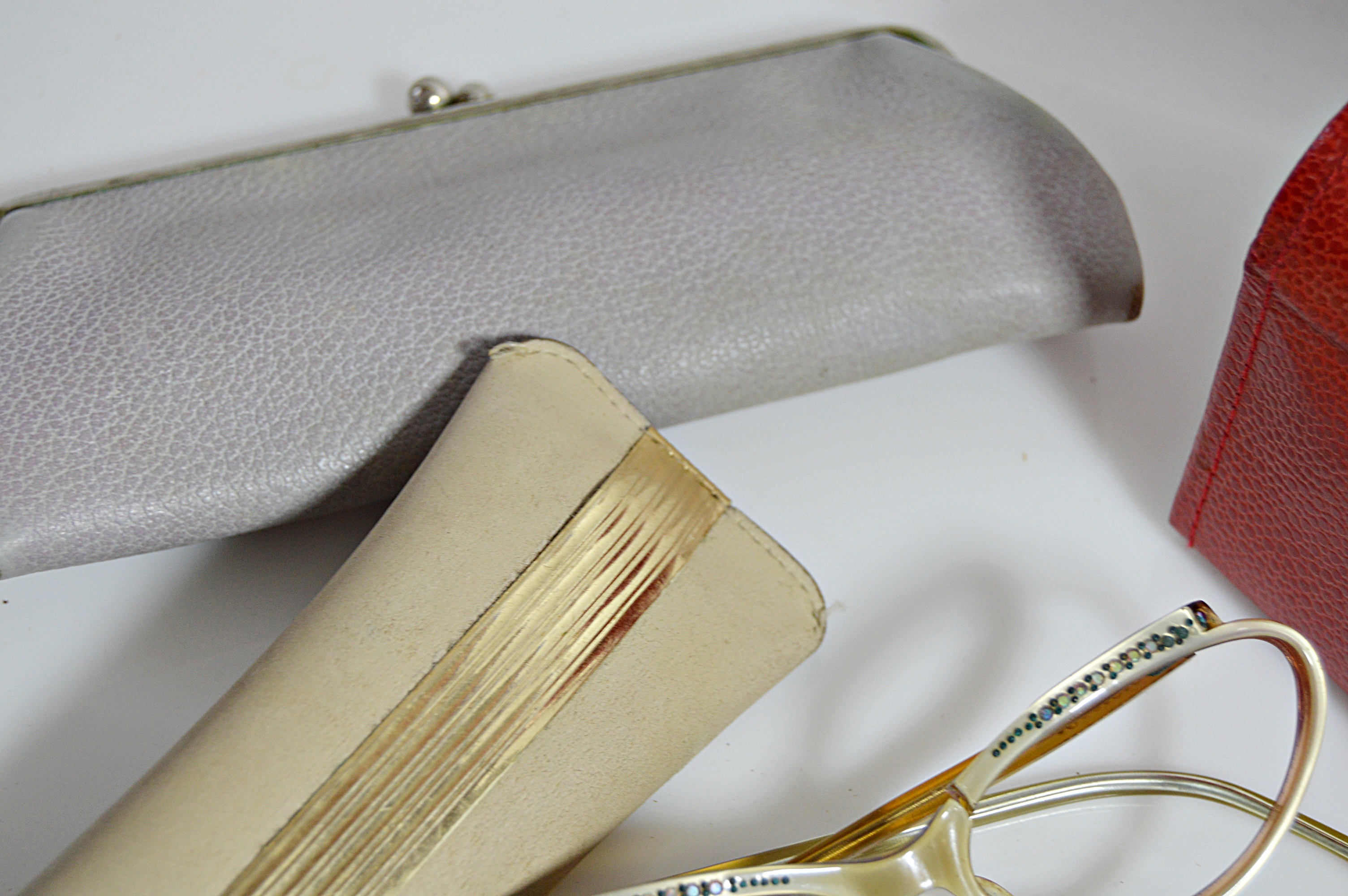 Vintage Cat Eyes Glasses and Sir Rondo's Case