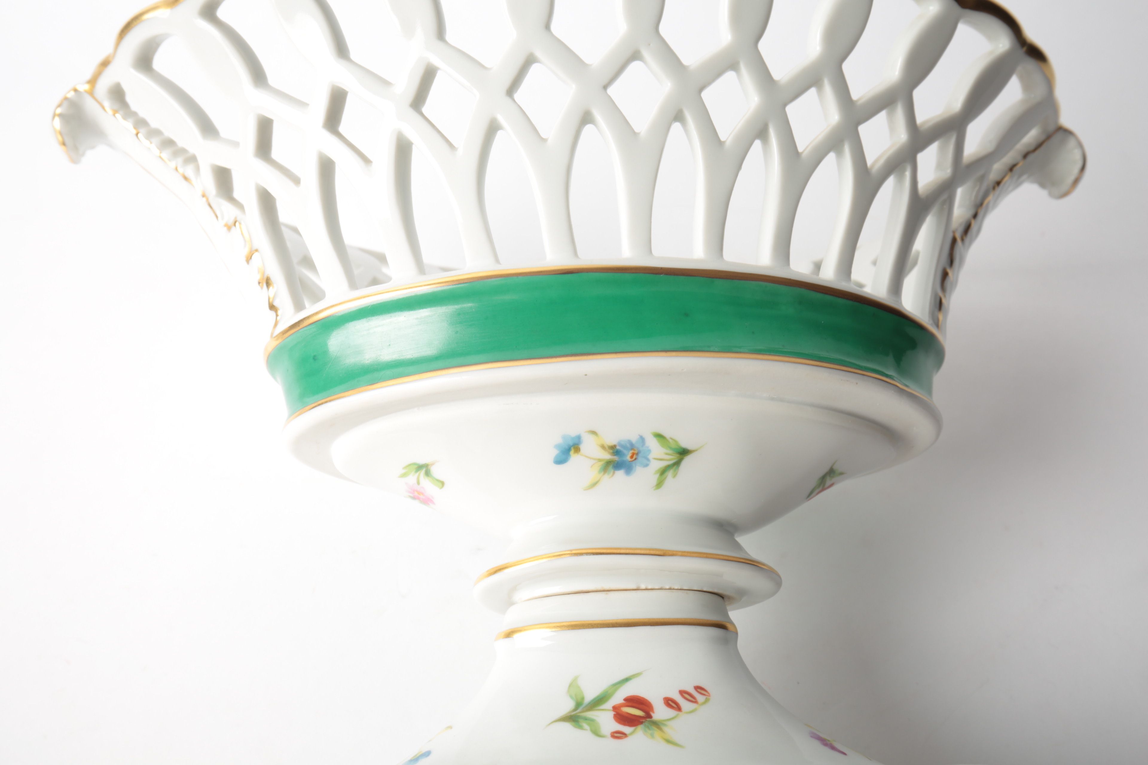 Vista Alegre Portuguese Porcelain Pedestaled Centerpiece