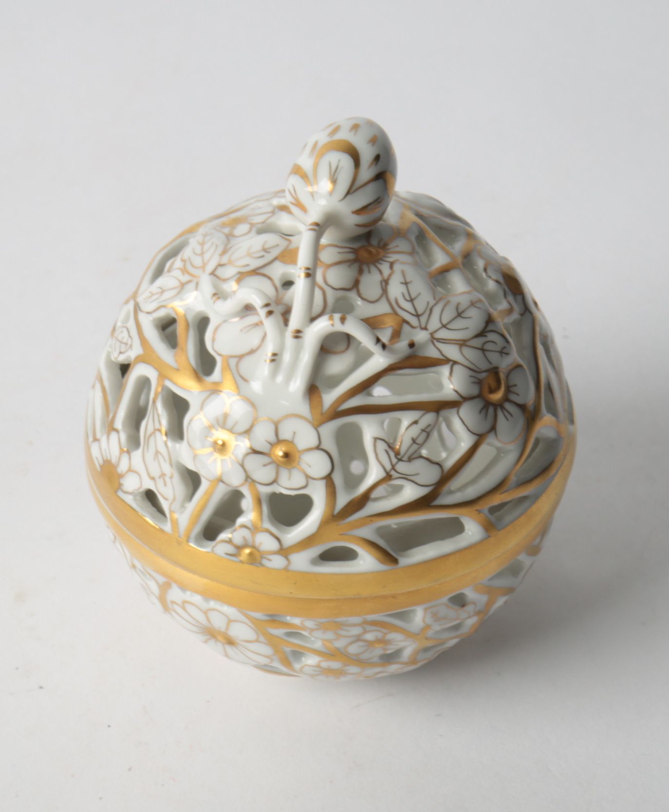Herend Porcelain Openwork Bonbonnière