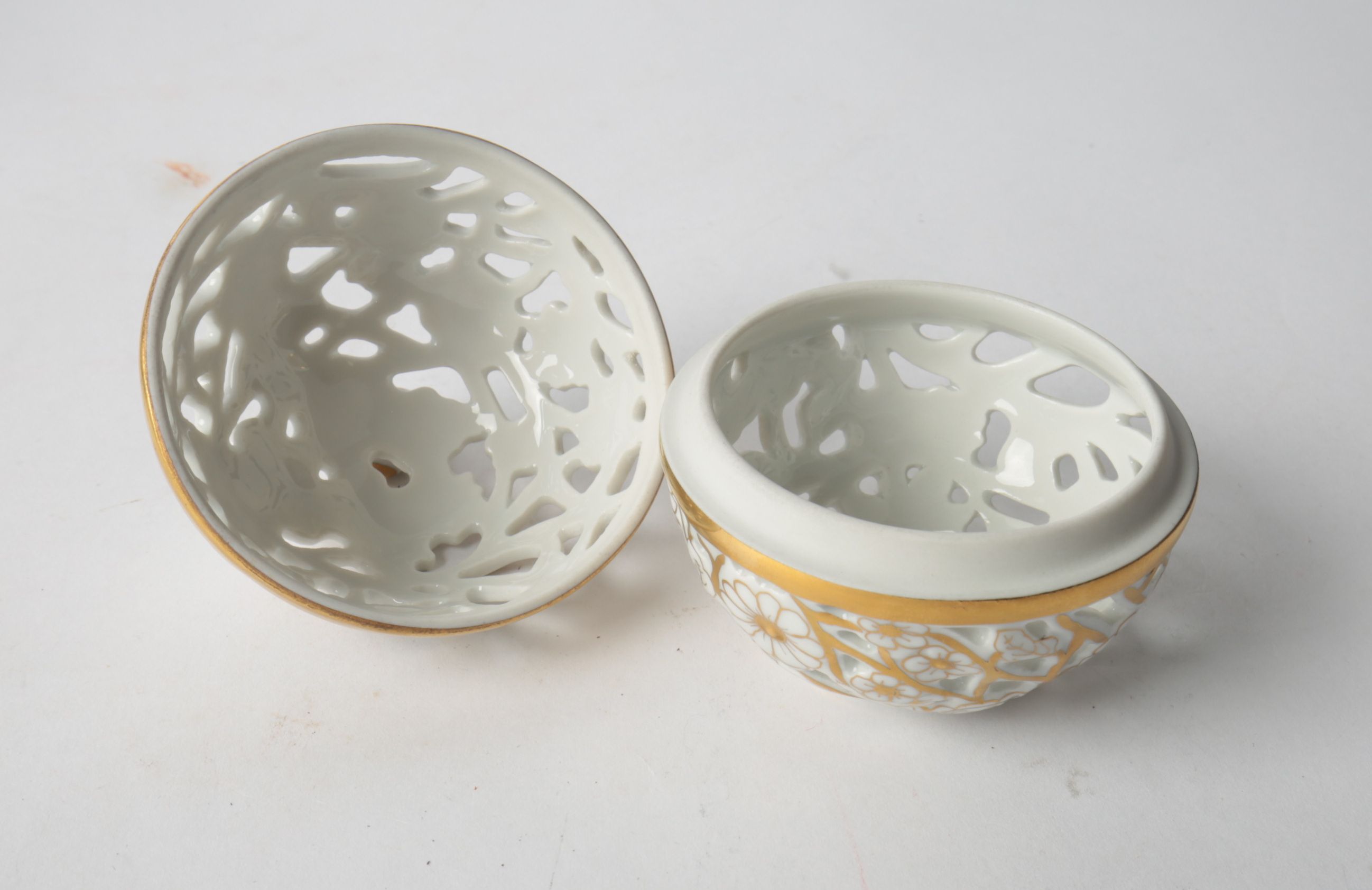 Herend Porcelain Openwork Bonbonnière