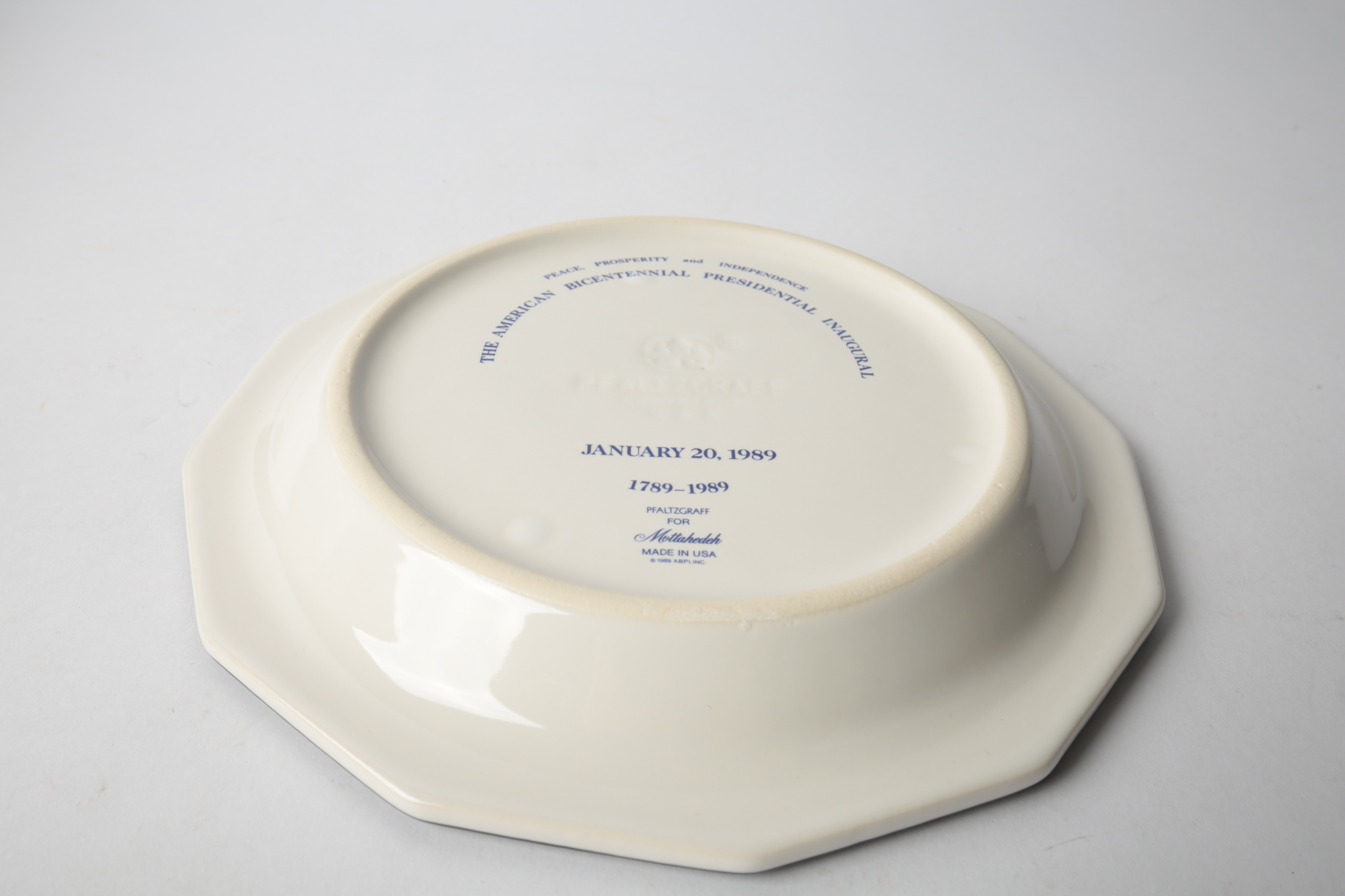 Bush and Quayle Commemorative Inaugural Plate