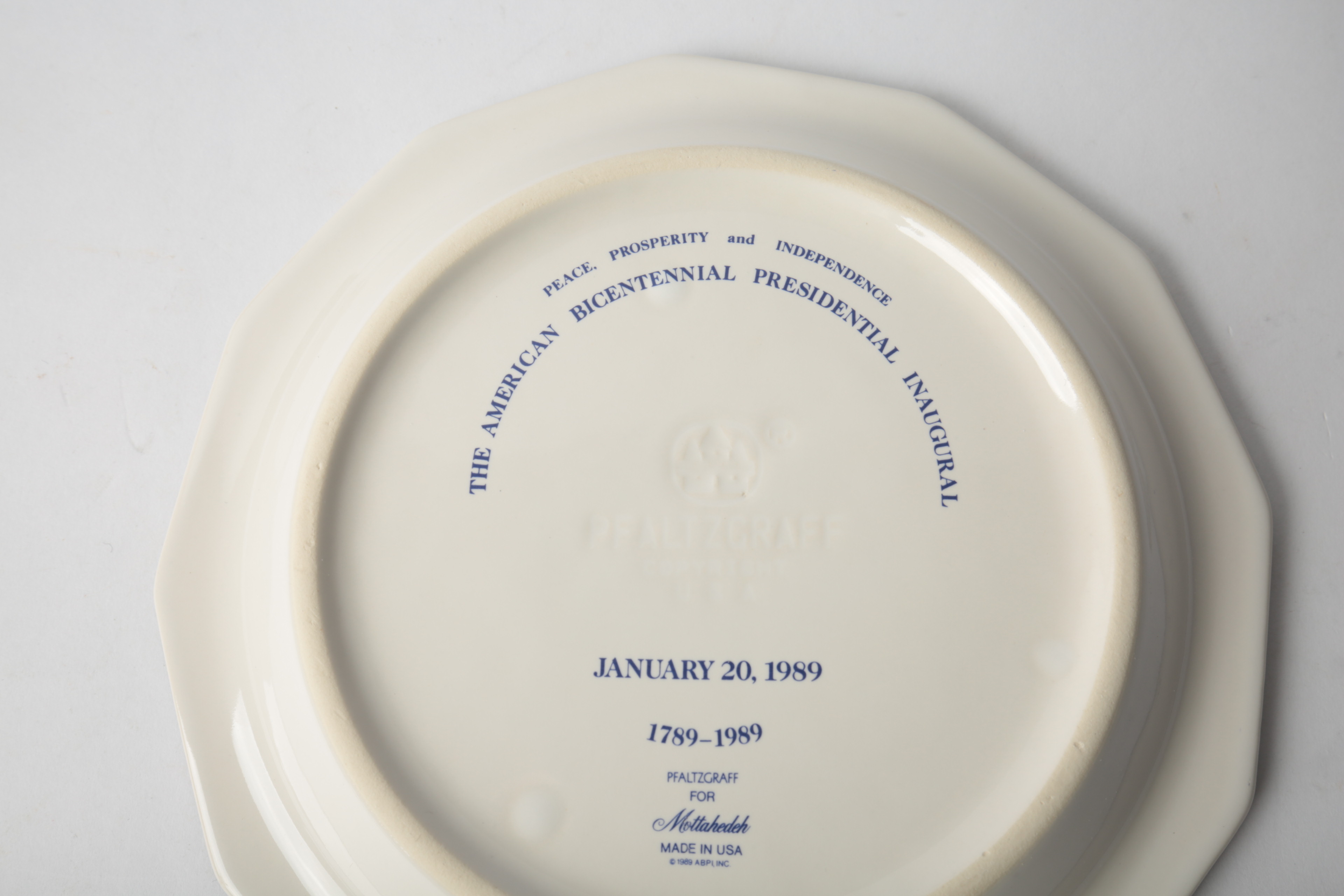 Bush and Quayle Commemorative Inaugural Plate