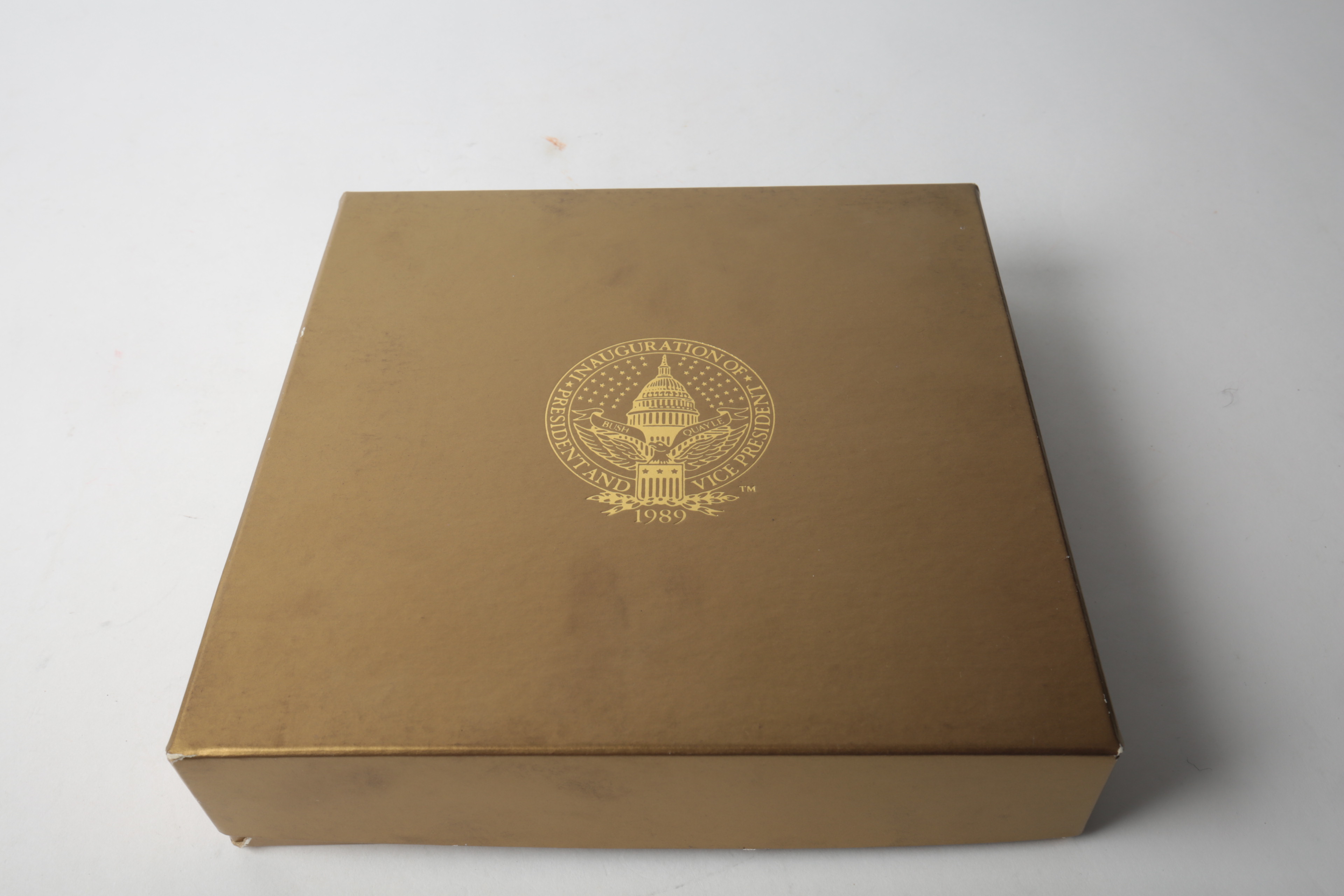 Bush and Quayle Commemorative Inaugural Plate