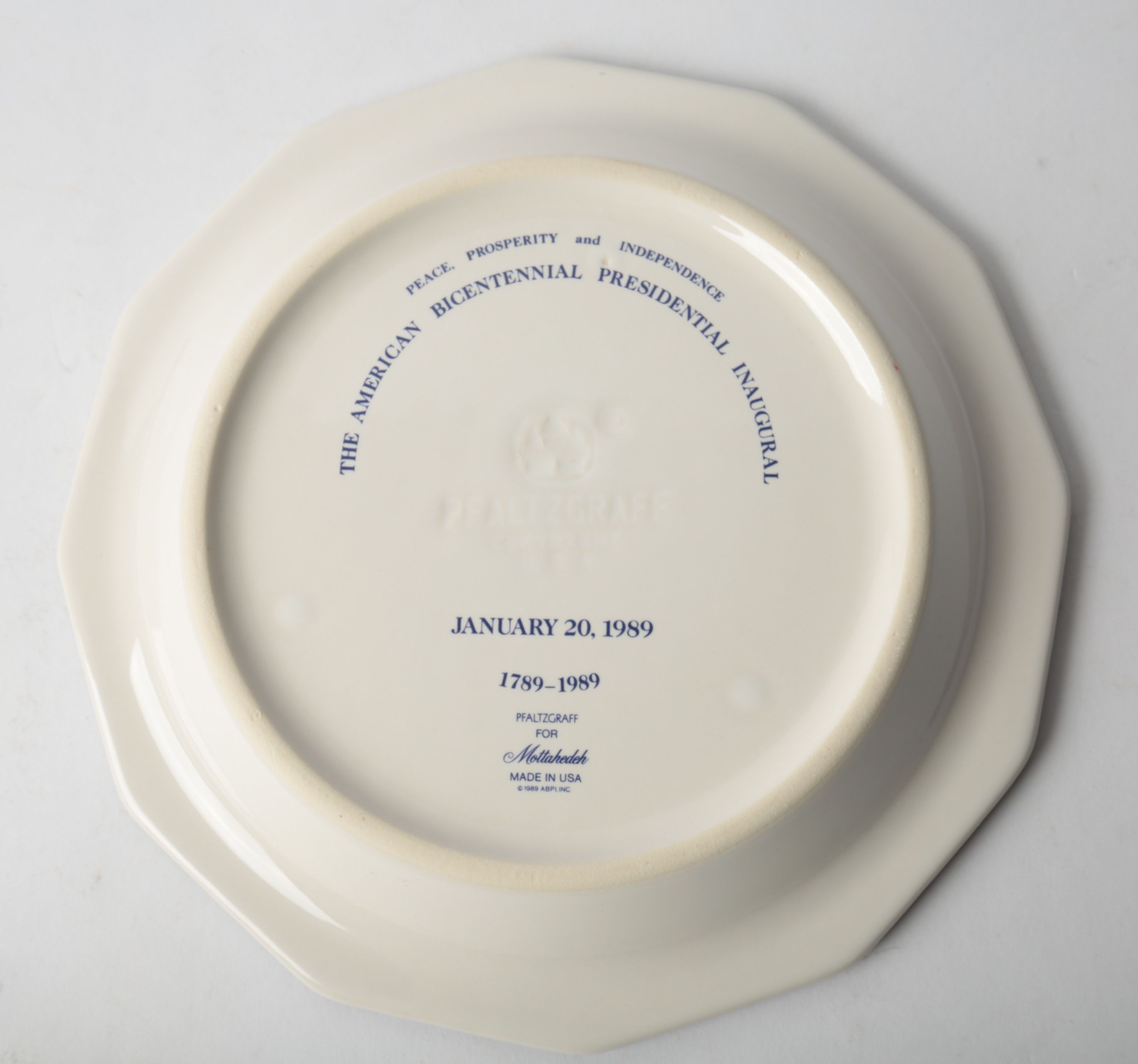 Bush and Quayle Commemorative Inaugural Plate