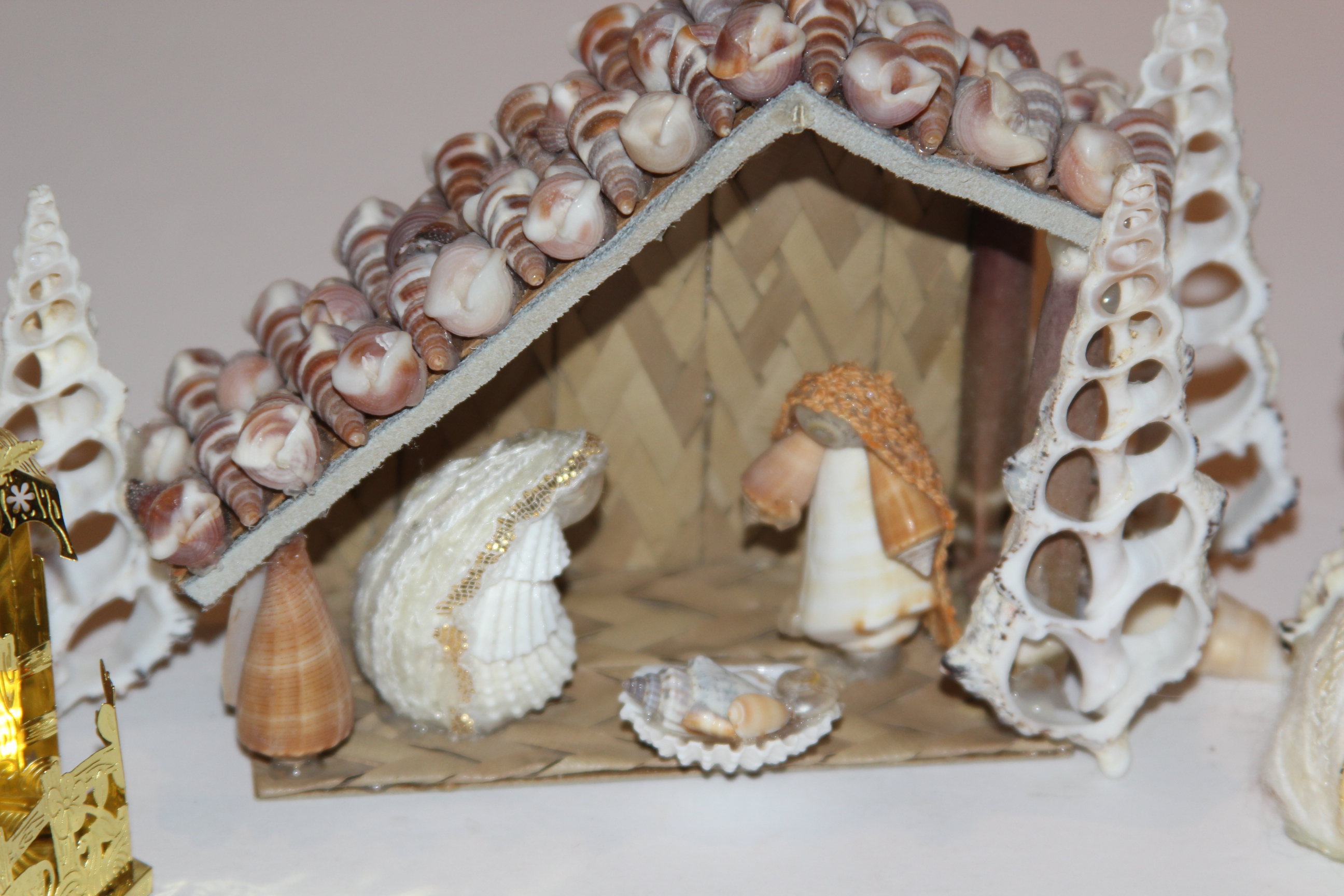 Vintage Seashell Nativity Scenes
