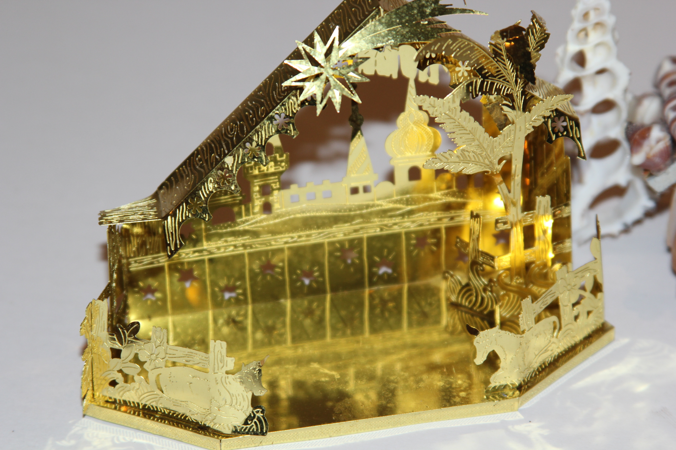 Vintage Seashell Nativity Scenes