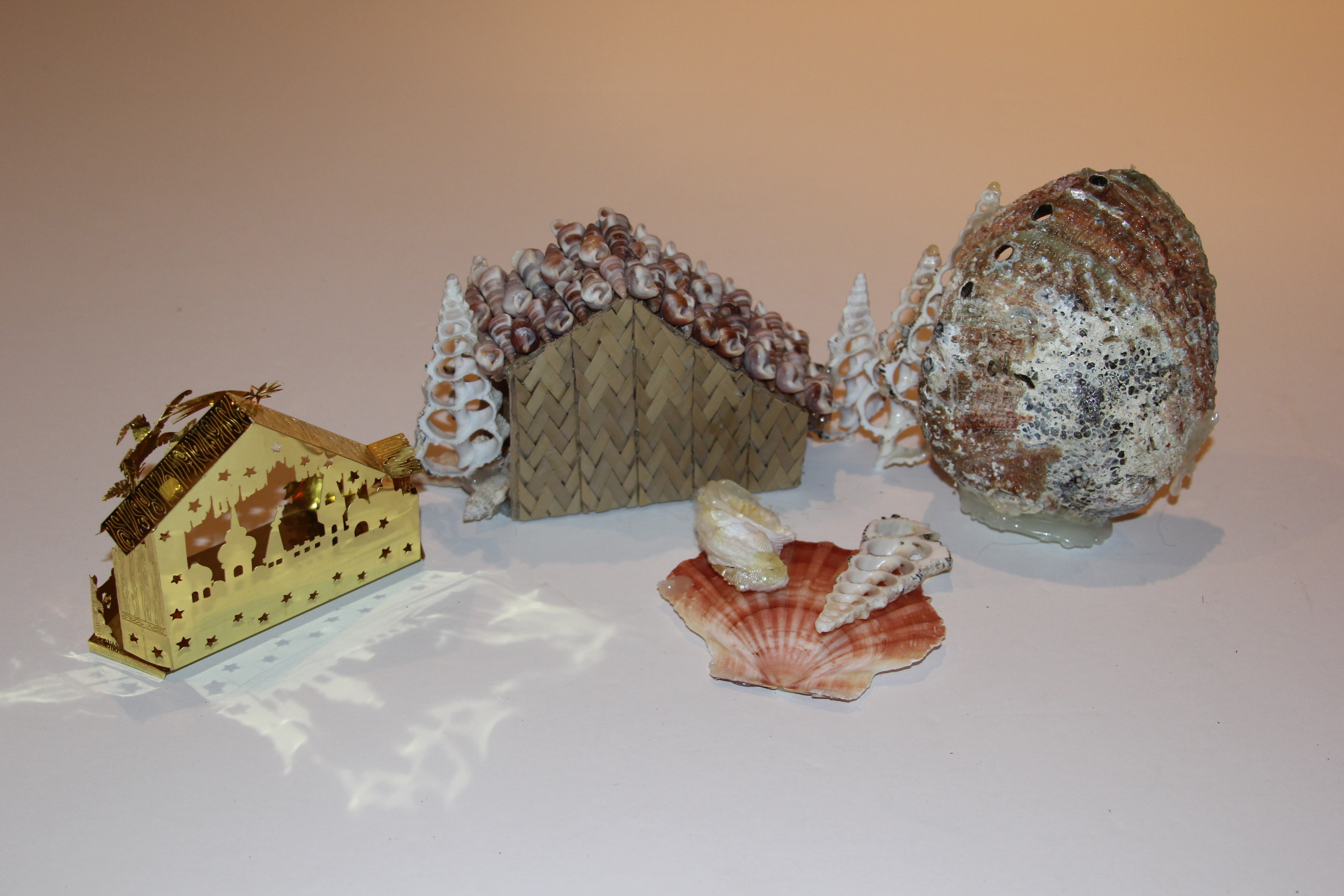 Vintage Seashell Nativity Scenes