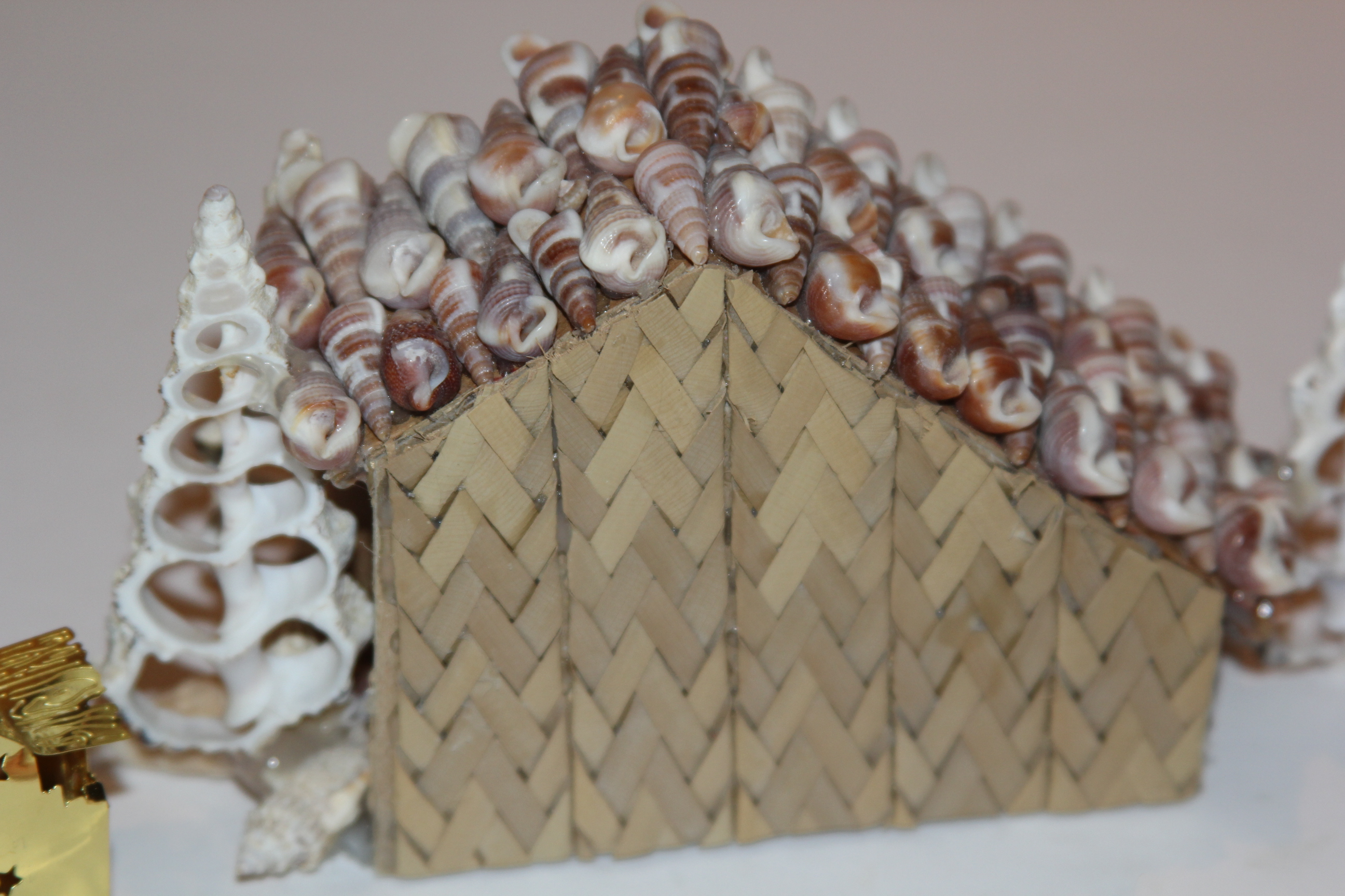 Vintage Seashell Nativity Scenes