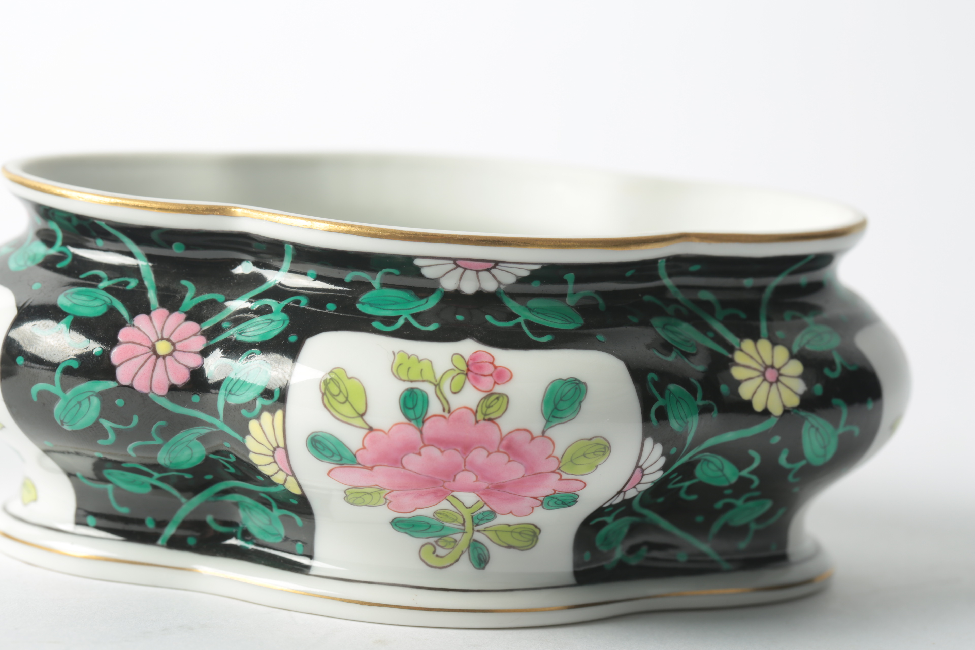 Herend "Black Dynasty" Porcelain Trinket Box