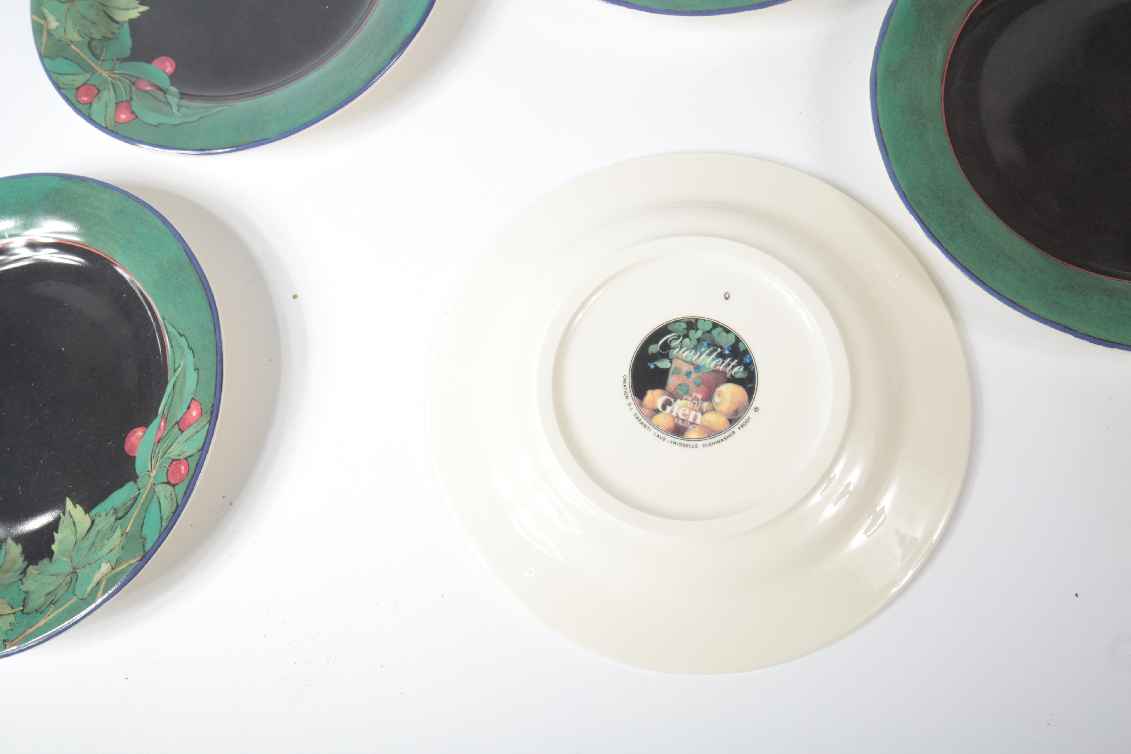 Gien China Canapé Plates "Cueillette"