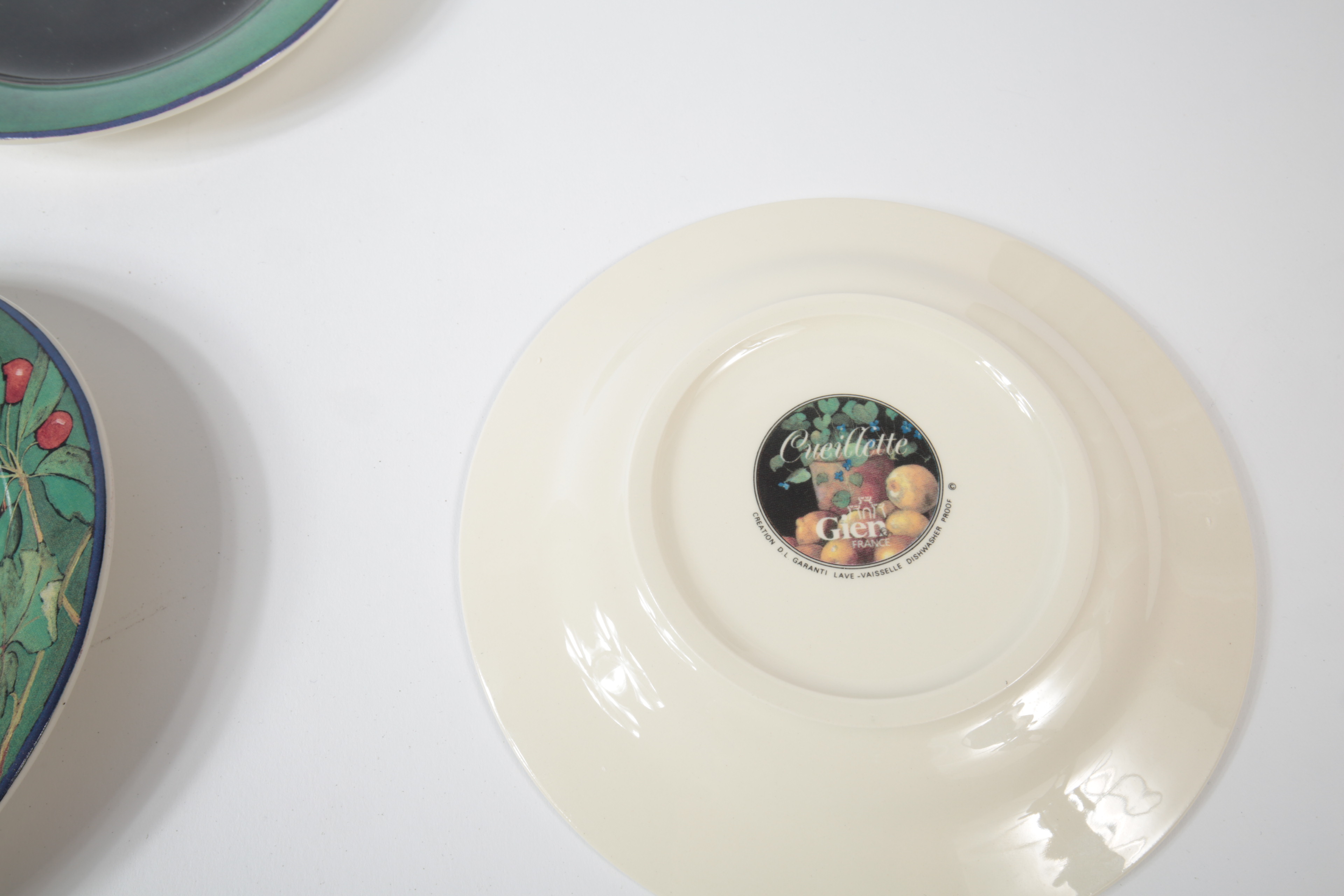 Gien China Canapé Plates "Cueillette"