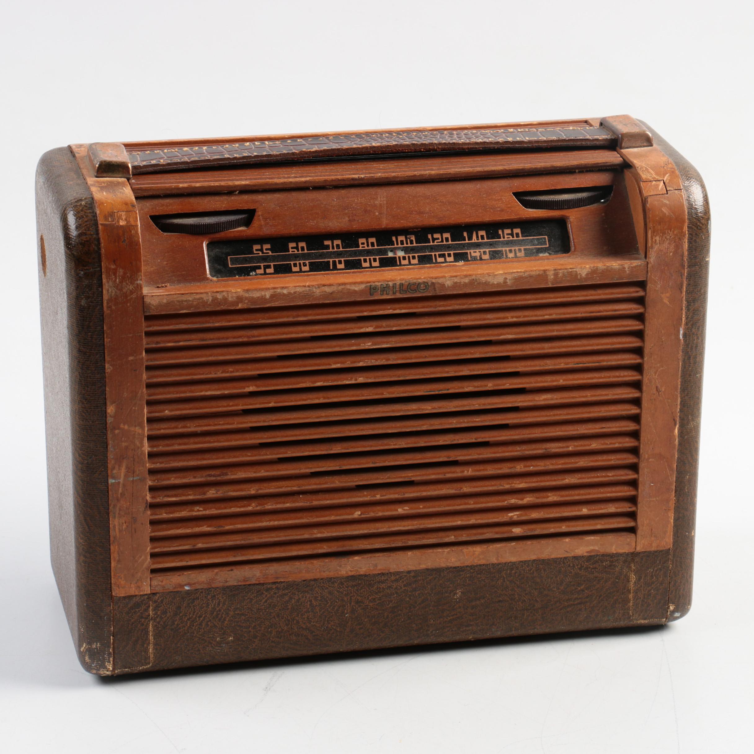 1940s Philco Roll-Top "Suitcase" Radio in Leather Case