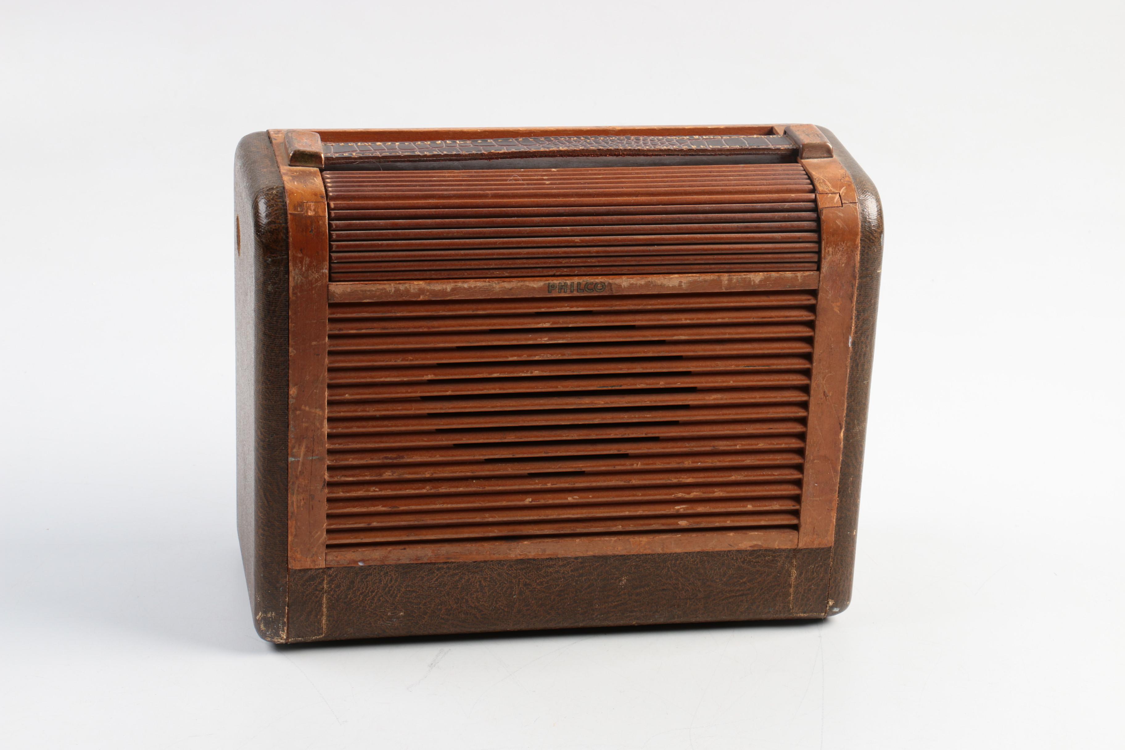 1940s Philco Roll-Top "Suitcase" Radio in Leather Case