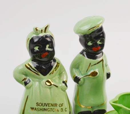 Green Agate Slade Glass Tea Cups and Americana Souvenir Salt and Pepper Shakers