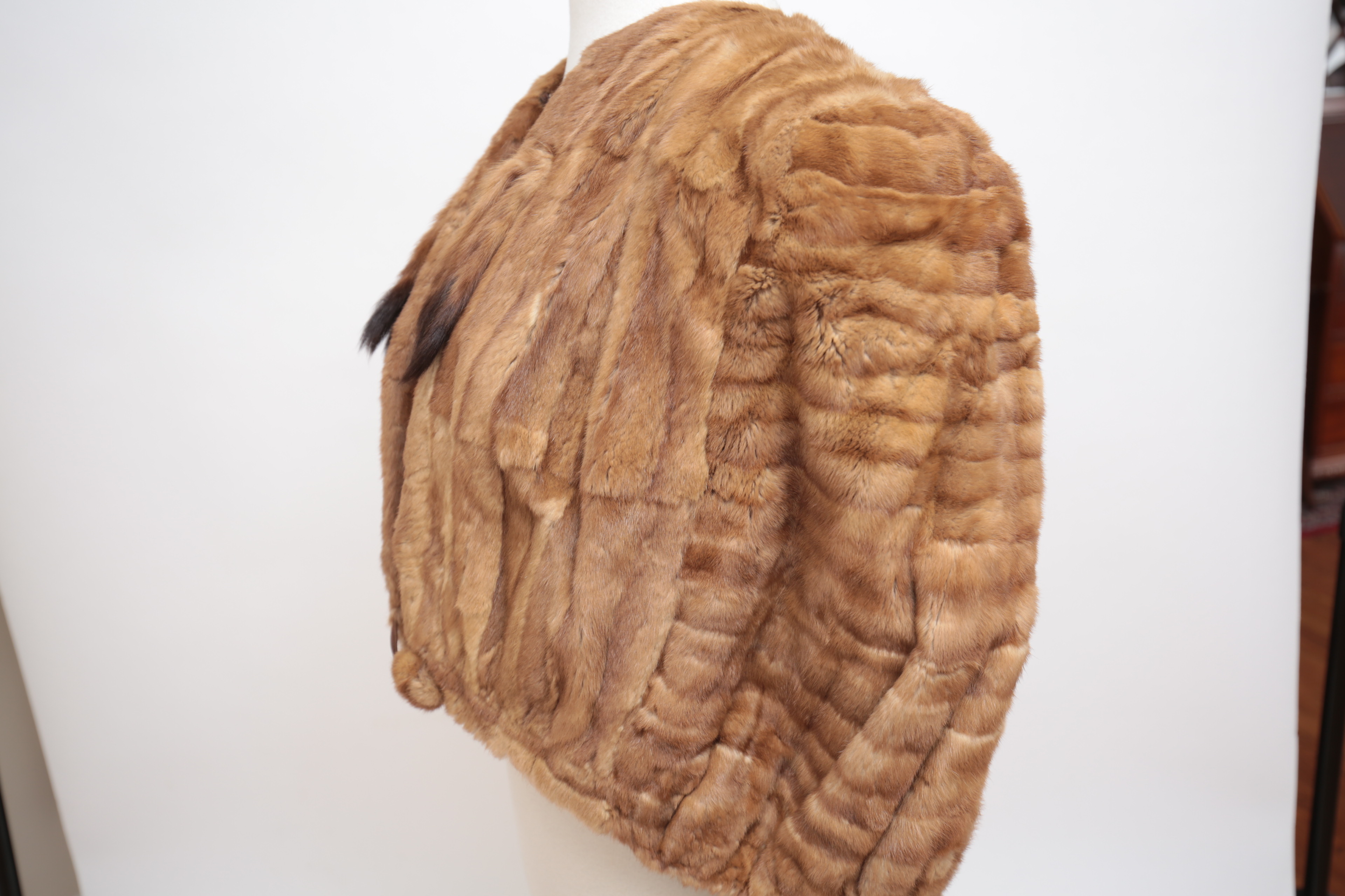 Vintage Roy Solari Mink Fur Capelet