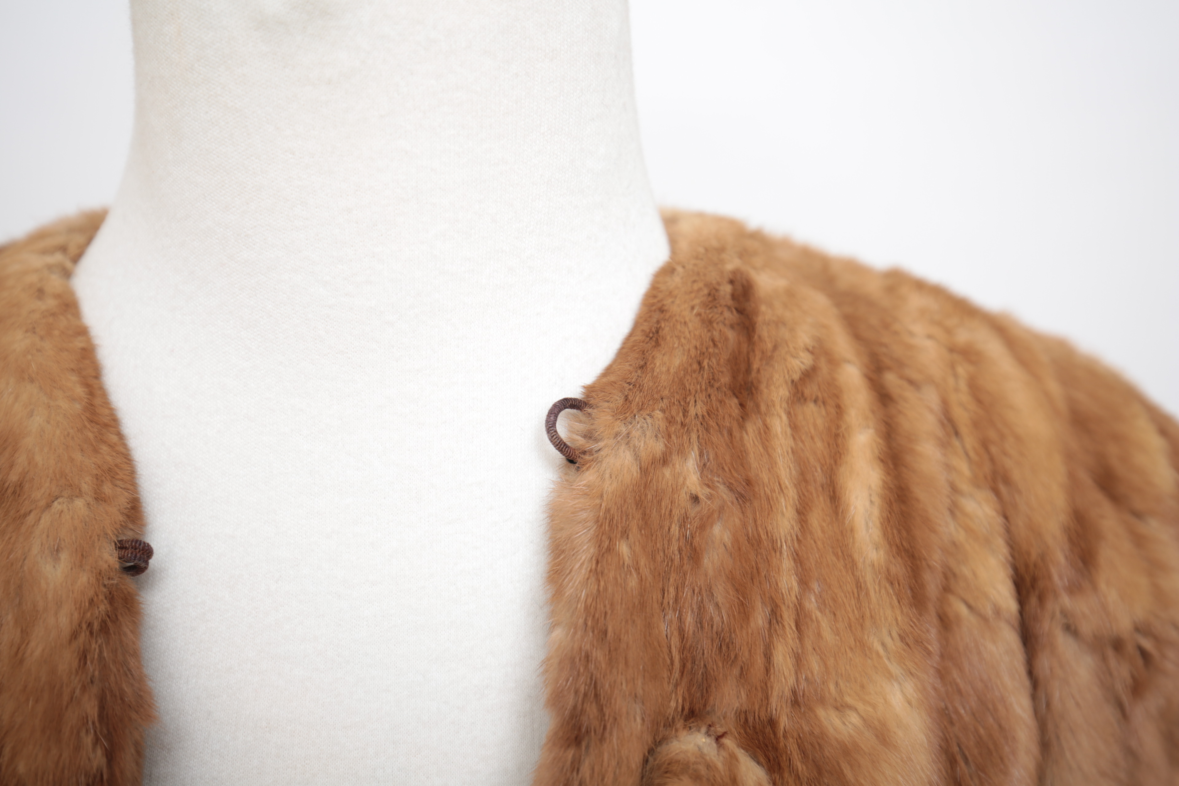 Vintage Roy Solari Mink Fur Capelet