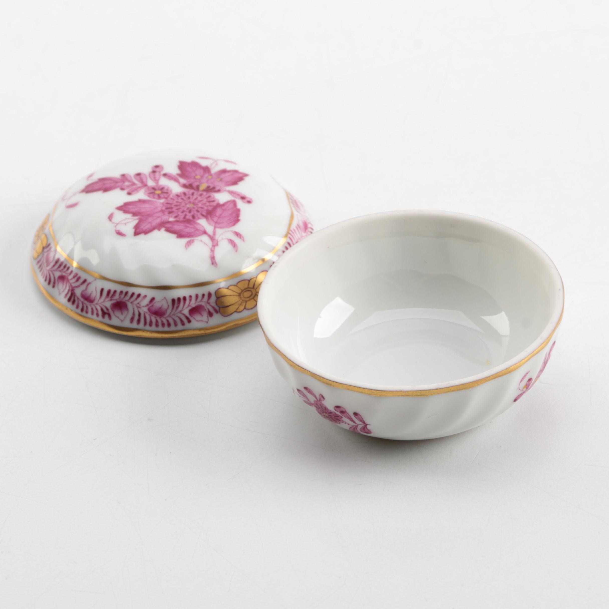 Herend Hungary Porcelain "Chinese Bouquet Raspberry" Ring Box