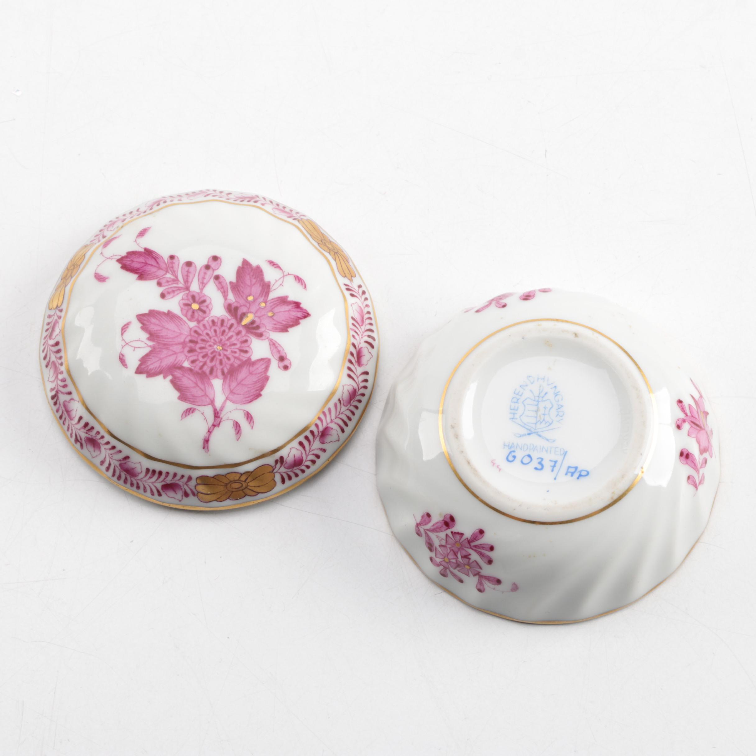 Herend Hungary Porcelain "Chinese Bouquet Raspberry" Ring Box