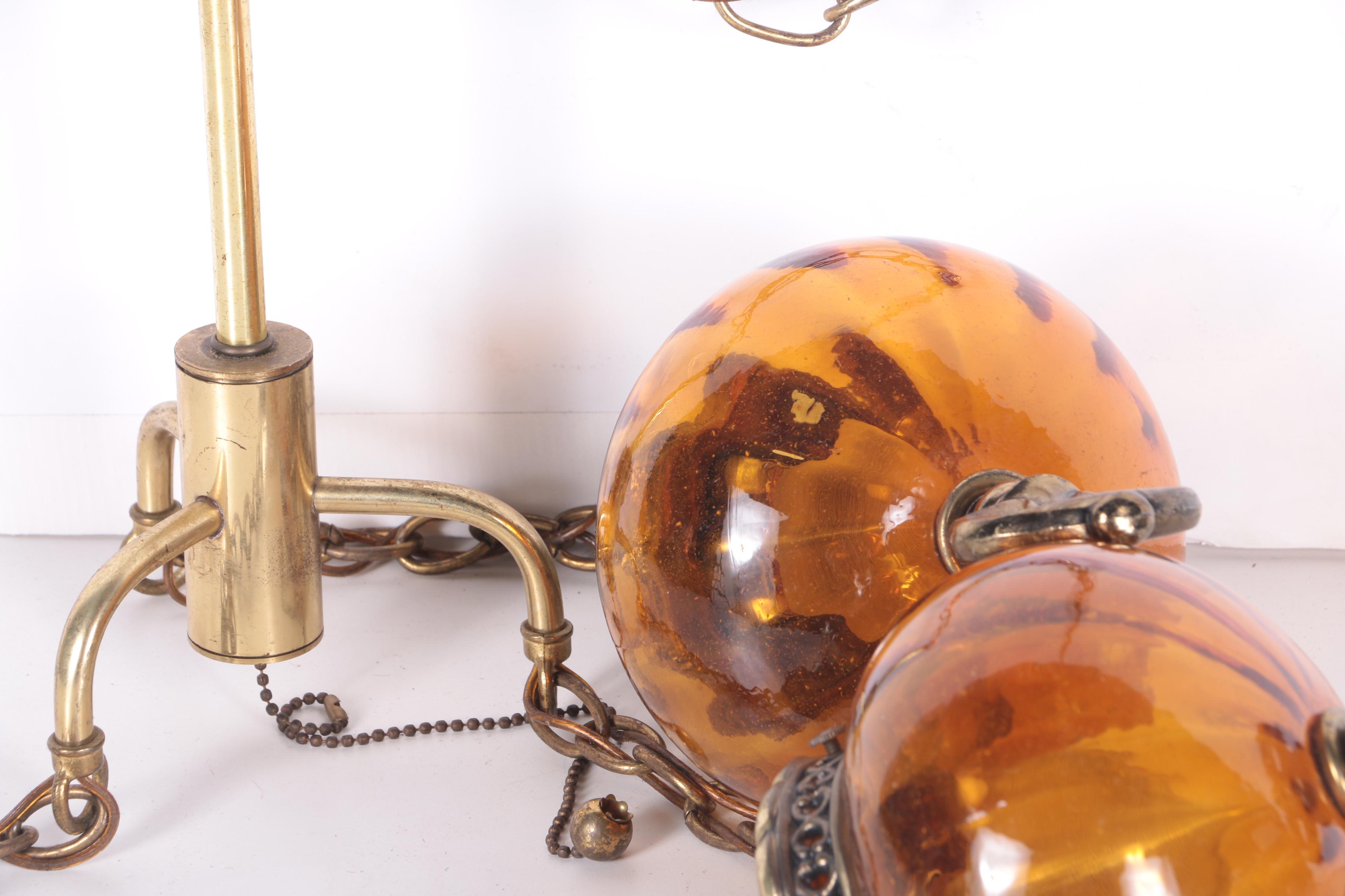 Vintage Three-Pendant Hanging Light Fixture