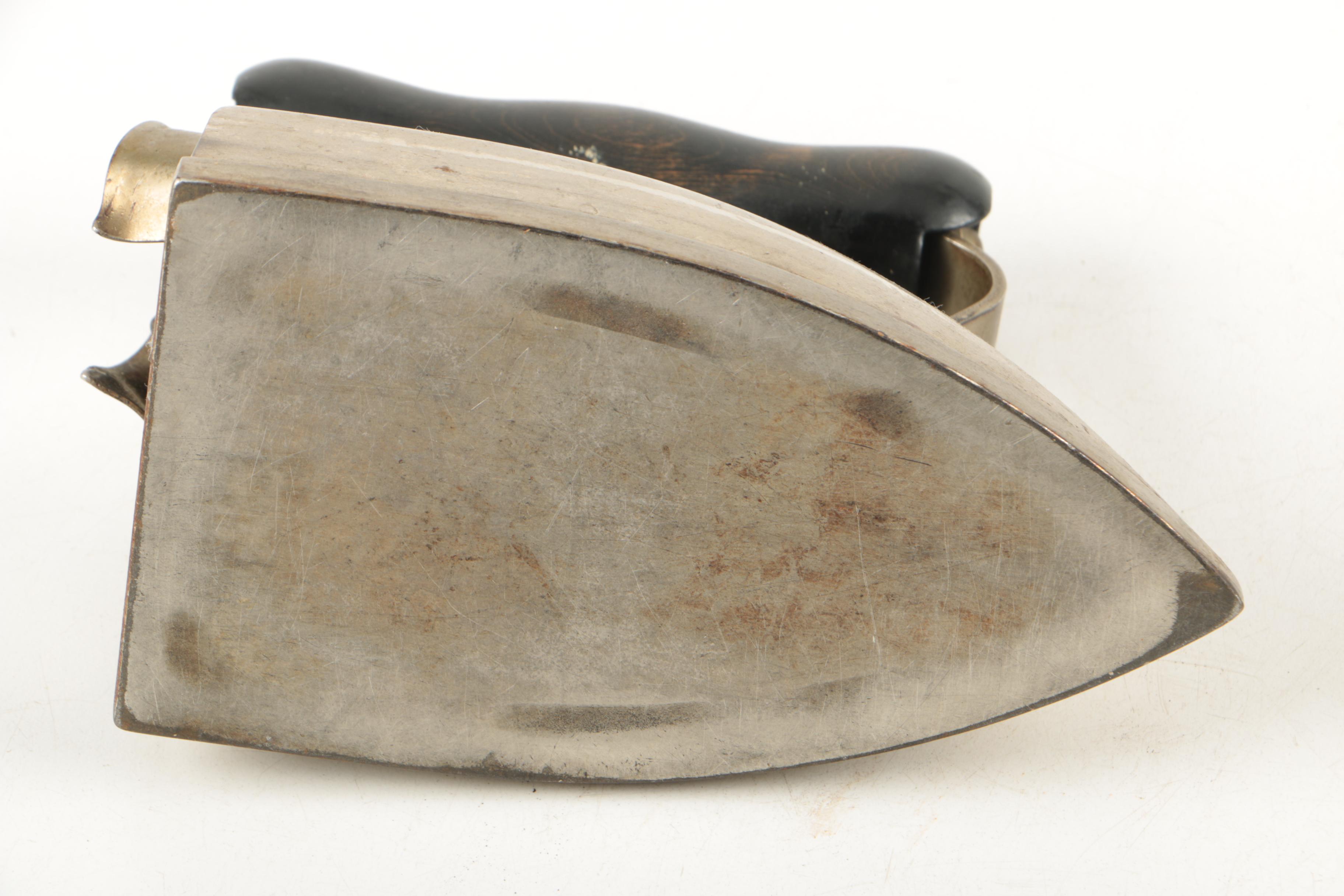 Antique and Vintage Toasters and Irons