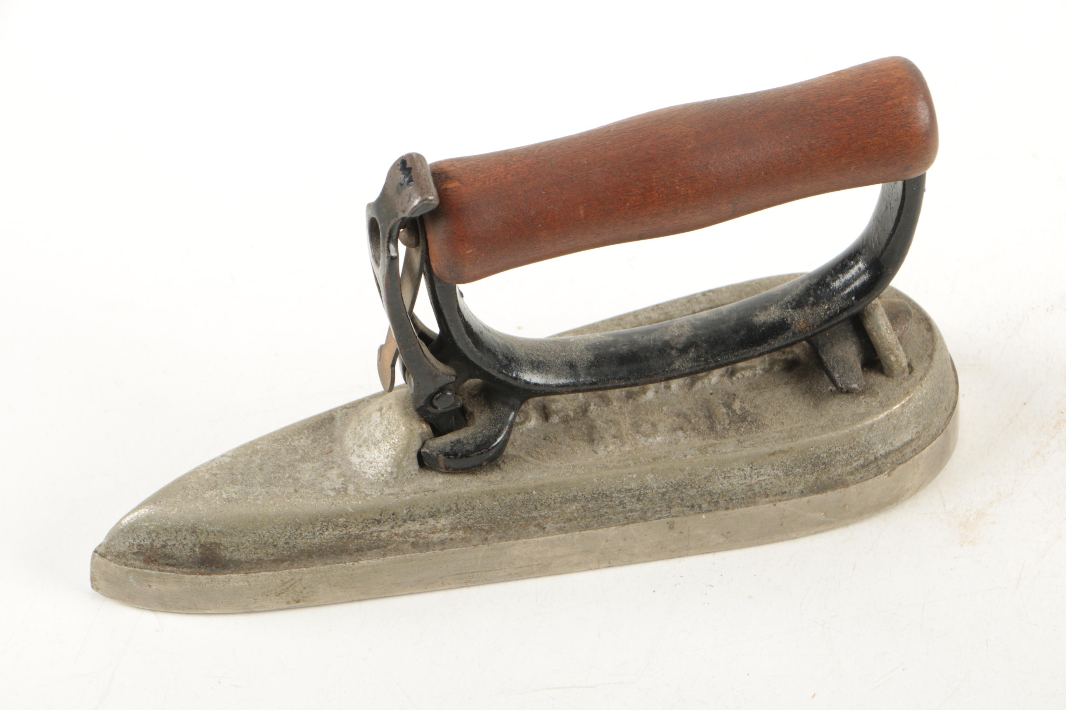 Antique and Vintage Toasters and Irons