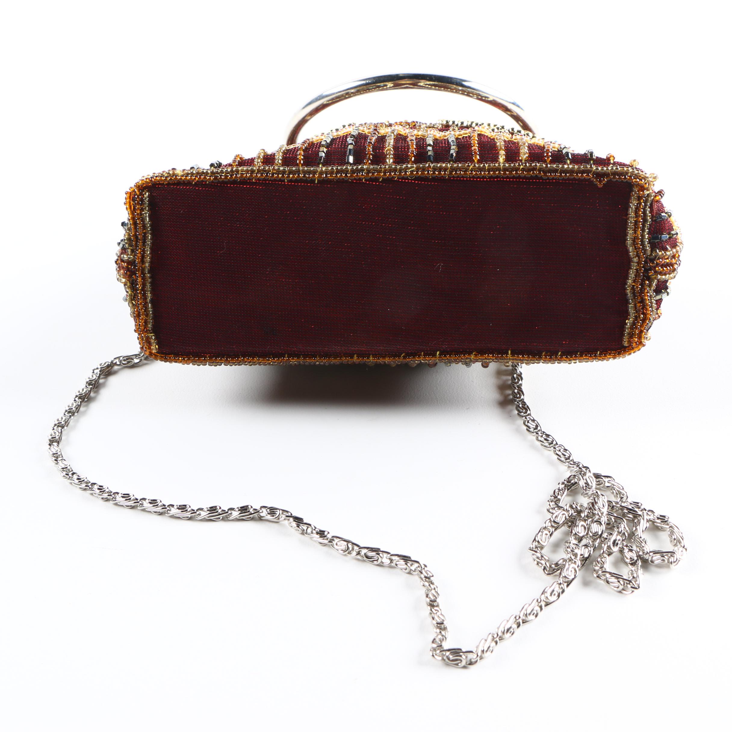 PRIORITY-Beaded Frame Purse