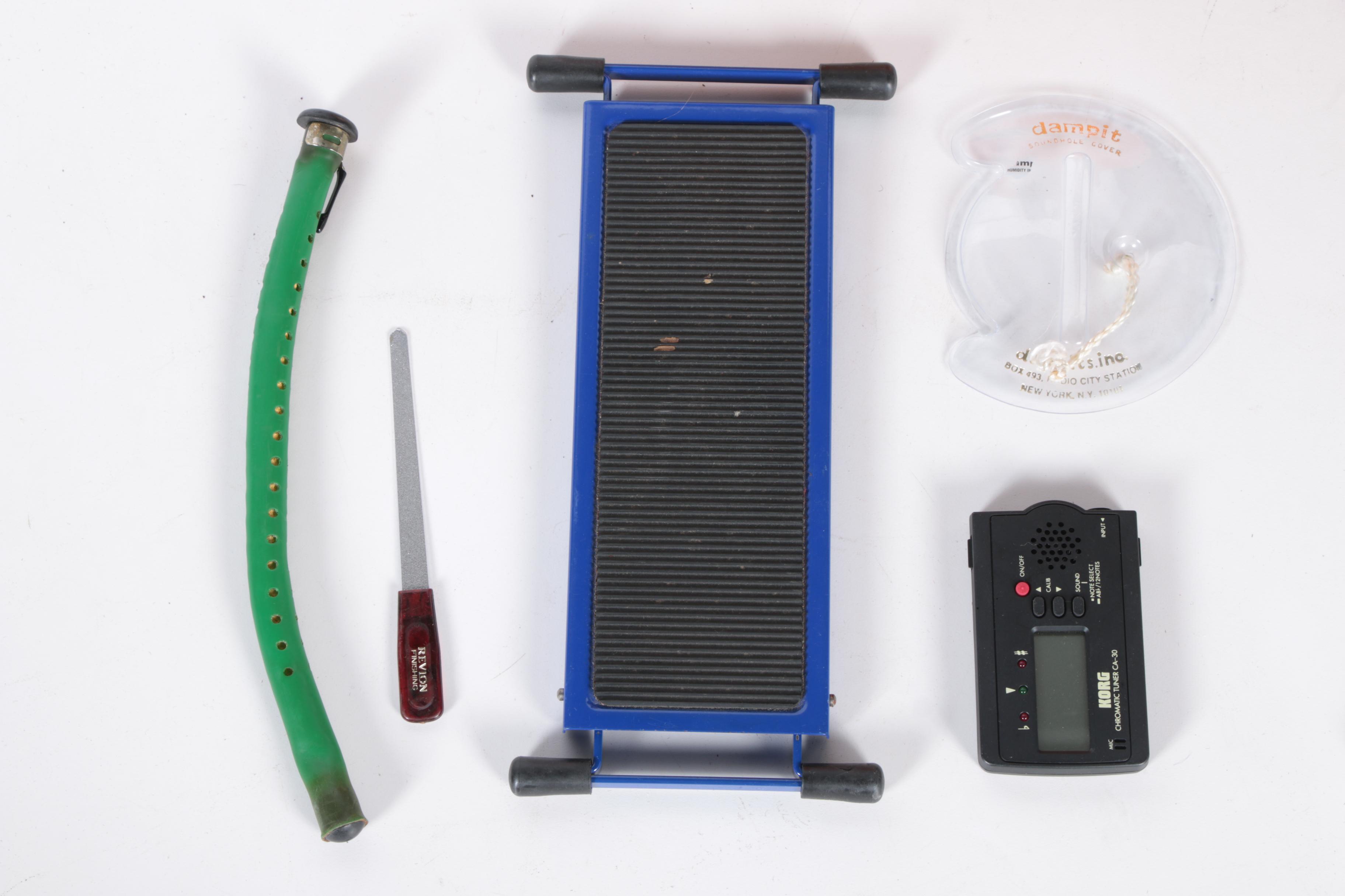 Yamaha C-40 Classical Style Acoustic Guitar, Case and Accessories