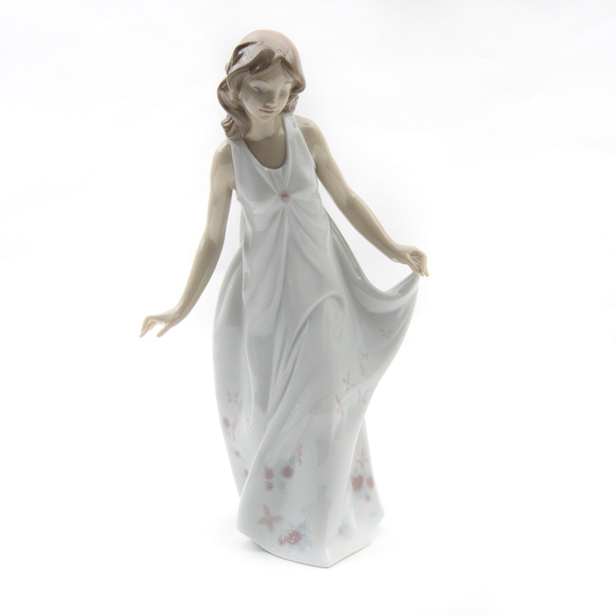 Lladró "Wonderful Mother" Porcelain Figurine