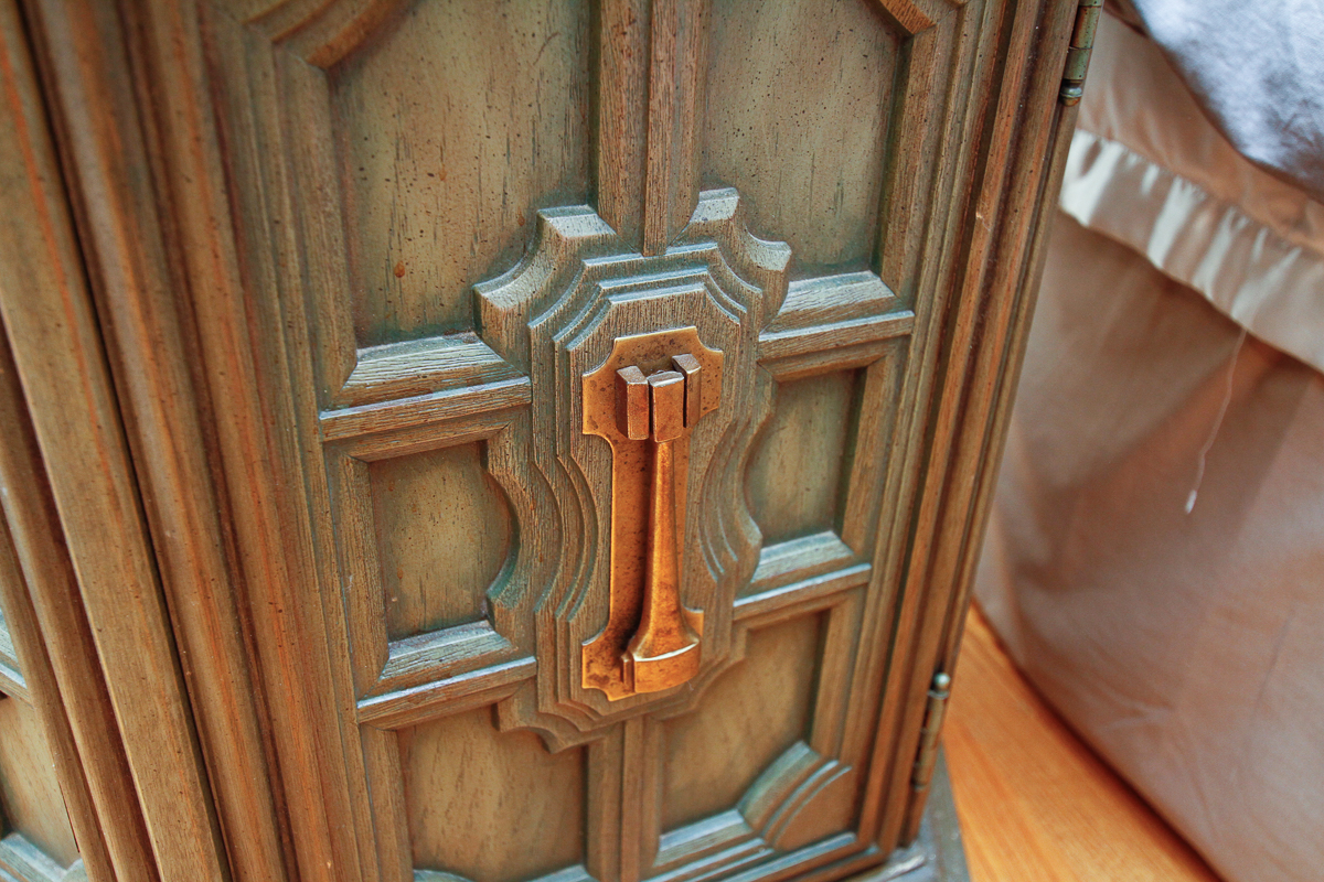 Vintage Mid-Century End Table