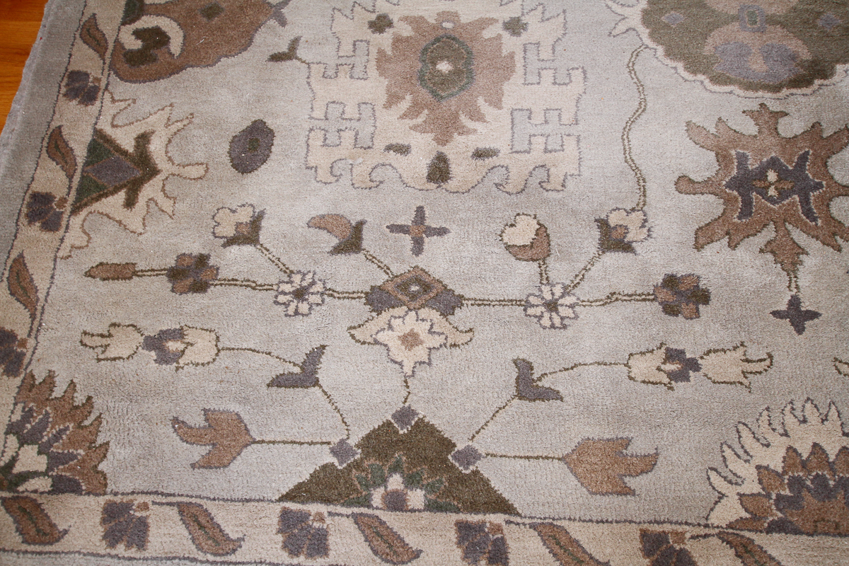 Hand-Tufted  Safavieh Heritage Area Rug