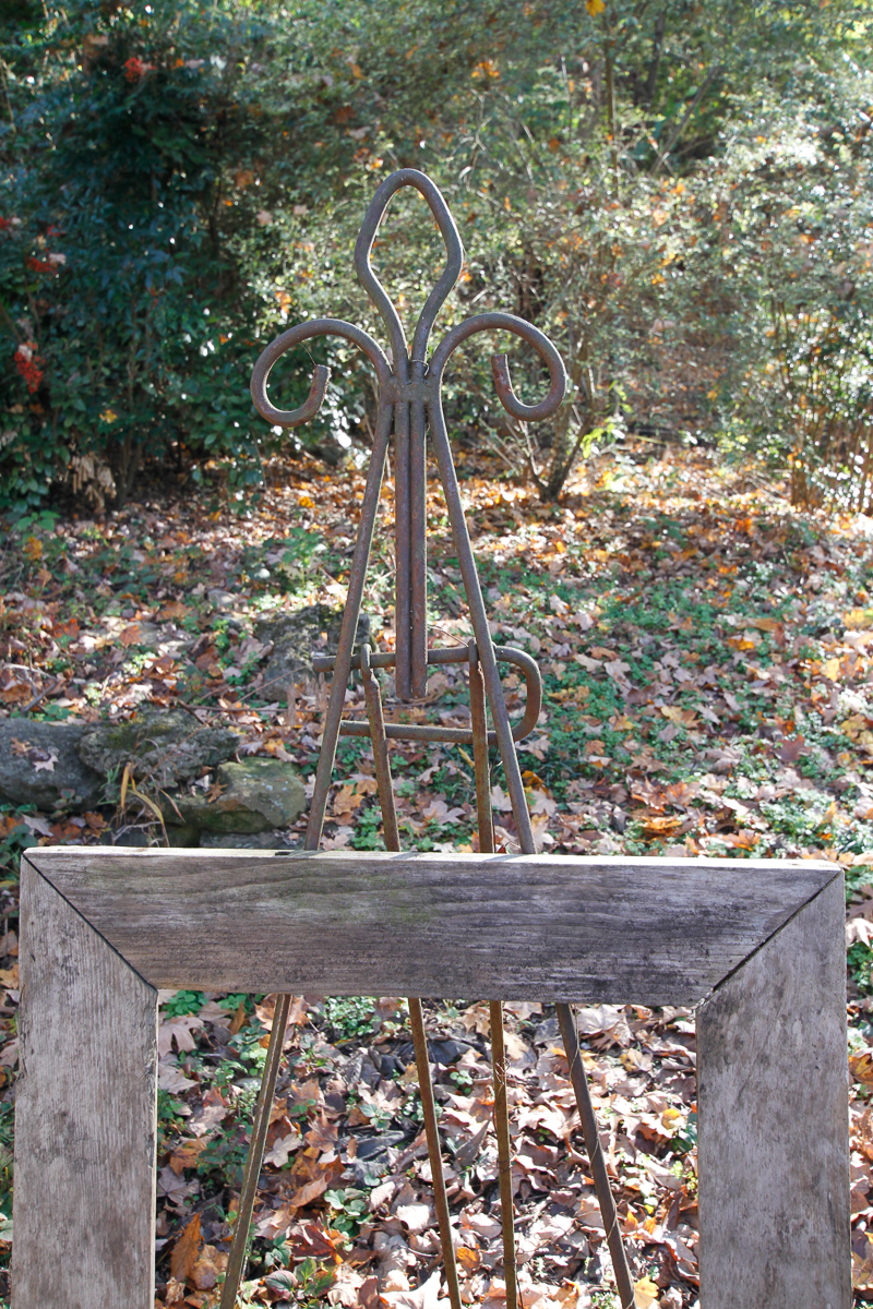 Metal Easel with Wooden Frame