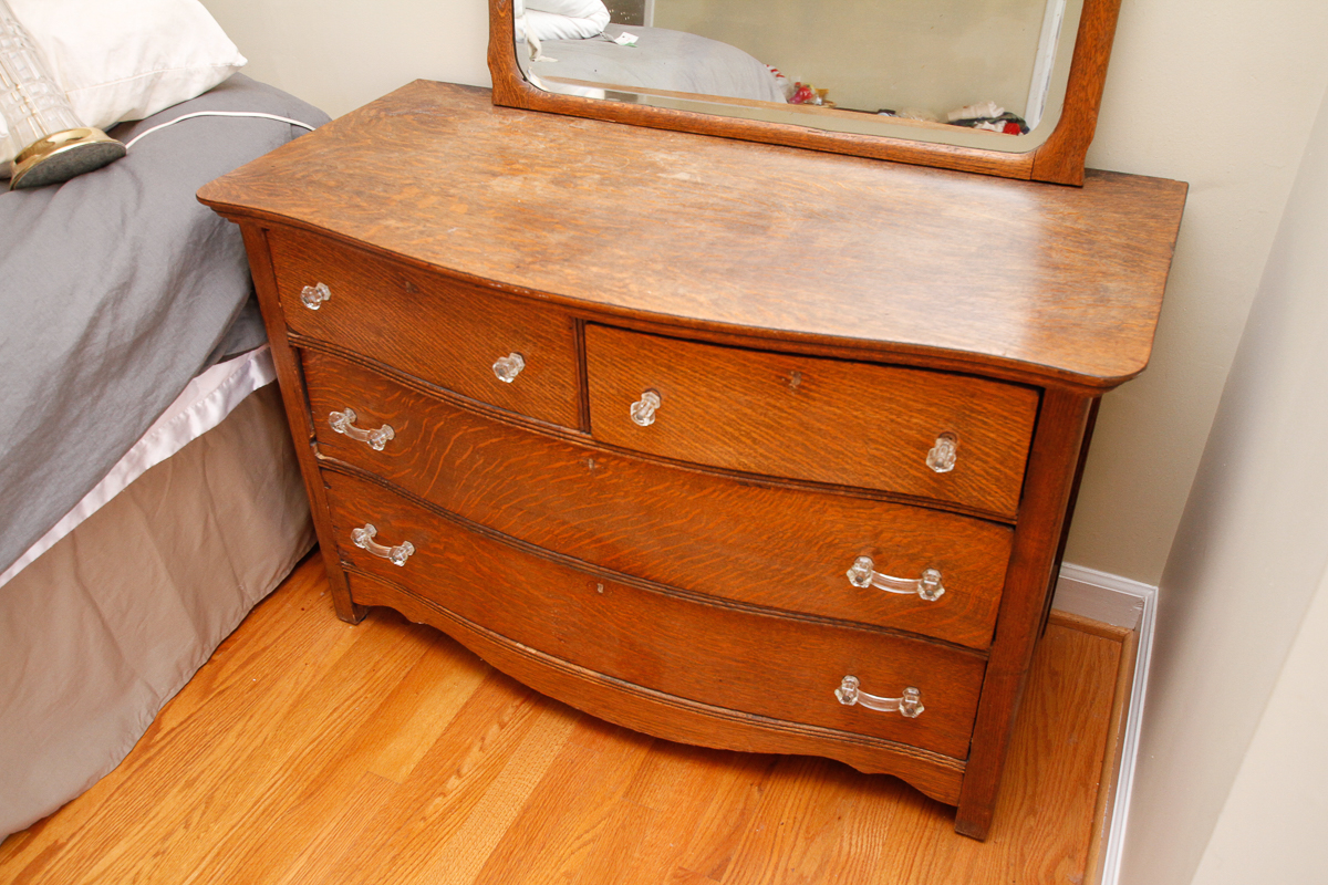 Antique Victorian Oak Bow Front Chest of Drawers with Mirror