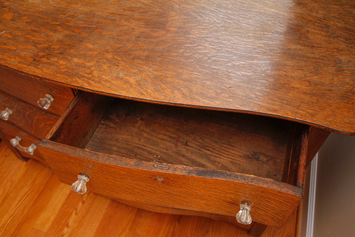 Antique Victorian Oak Bow Front Chest of Drawers with Mirror