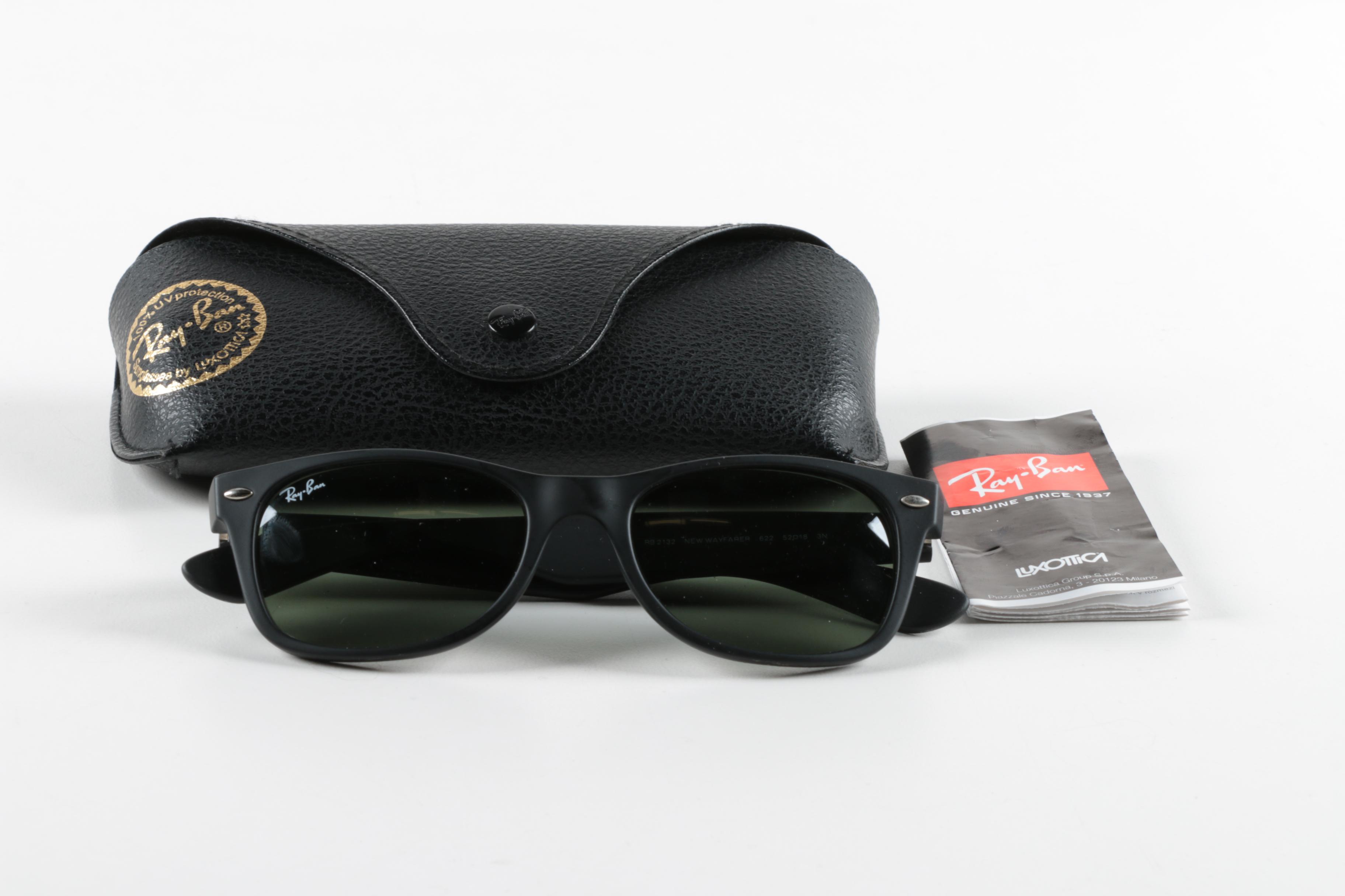 Ray-Ban Wayfarer Sunglasses