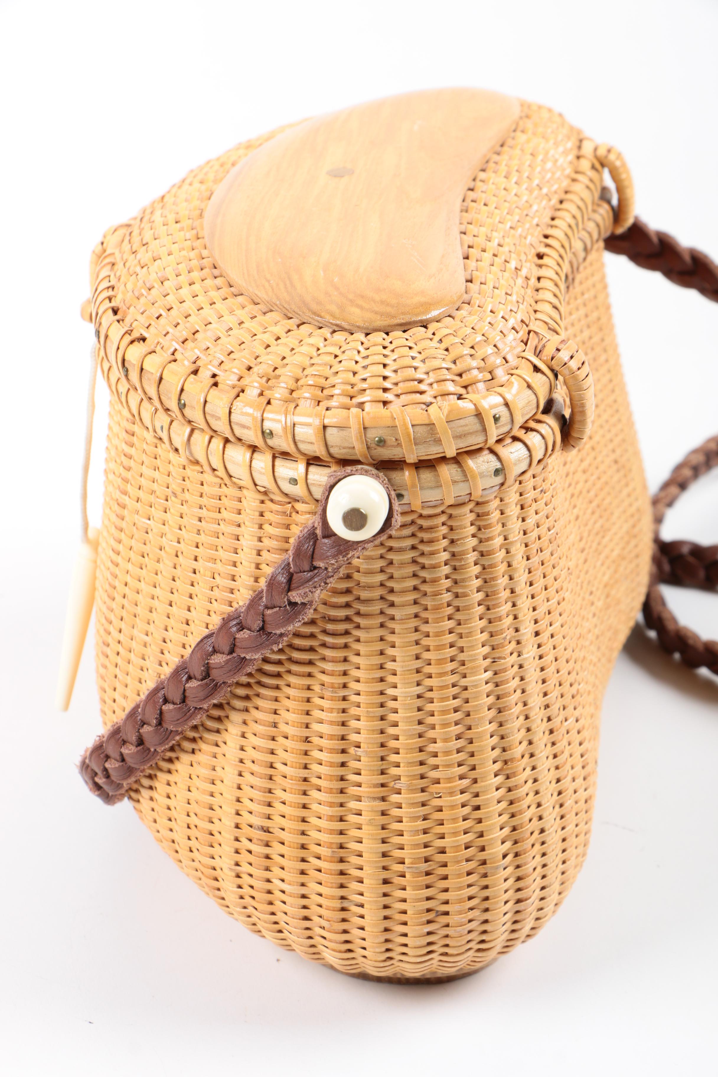 Vintage Basket Weave Handbag